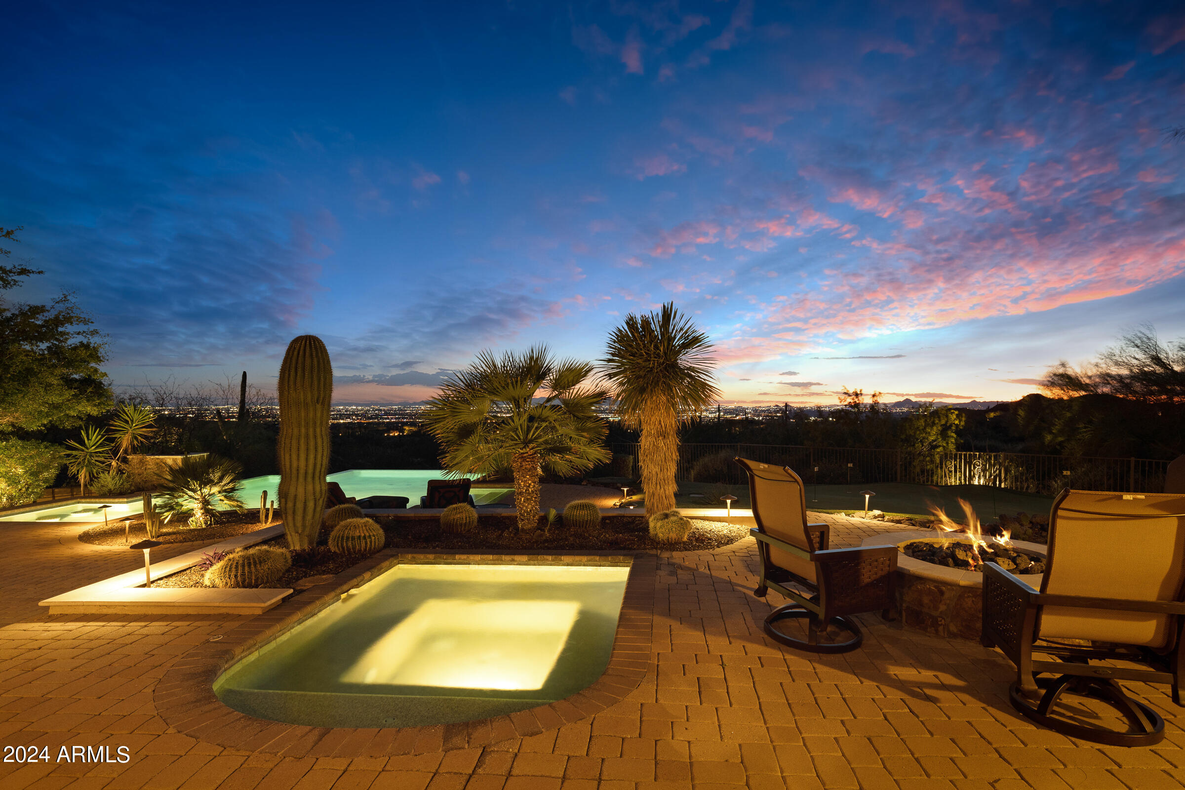 DIAMOND POINT AT LAS SENDAS MOUNTAIN - Residential