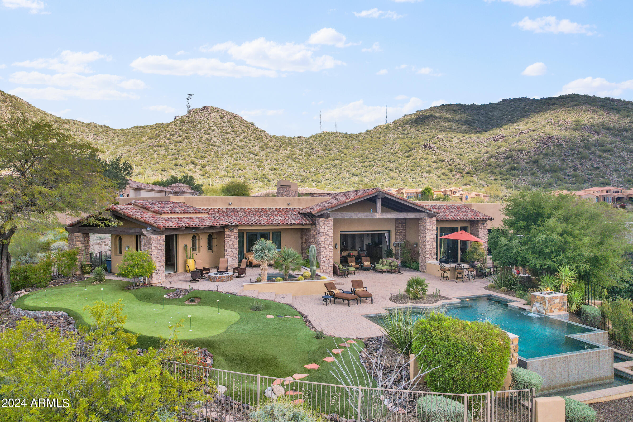 DIAMOND POINT AT LAS SENDAS MOUNTAIN - Residential