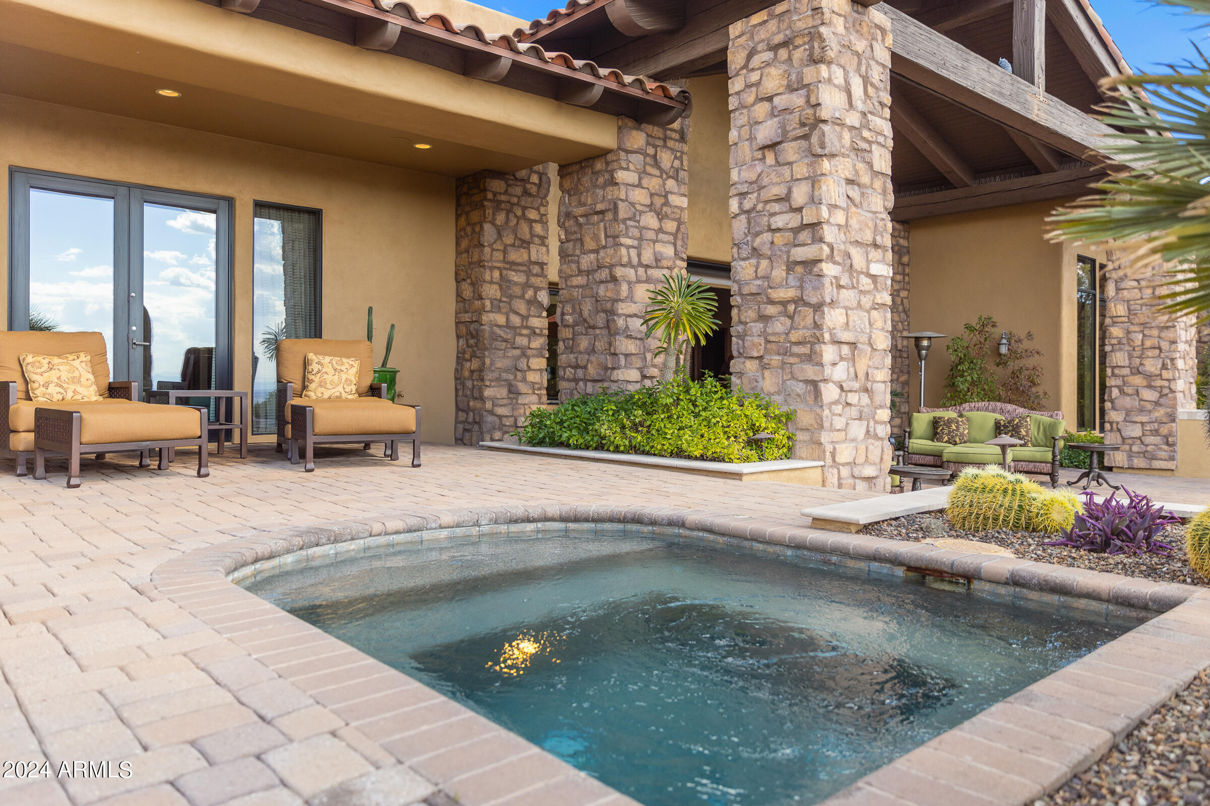 DIAMOND POINT AT LAS SENDAS MOUNTAIN - Residential