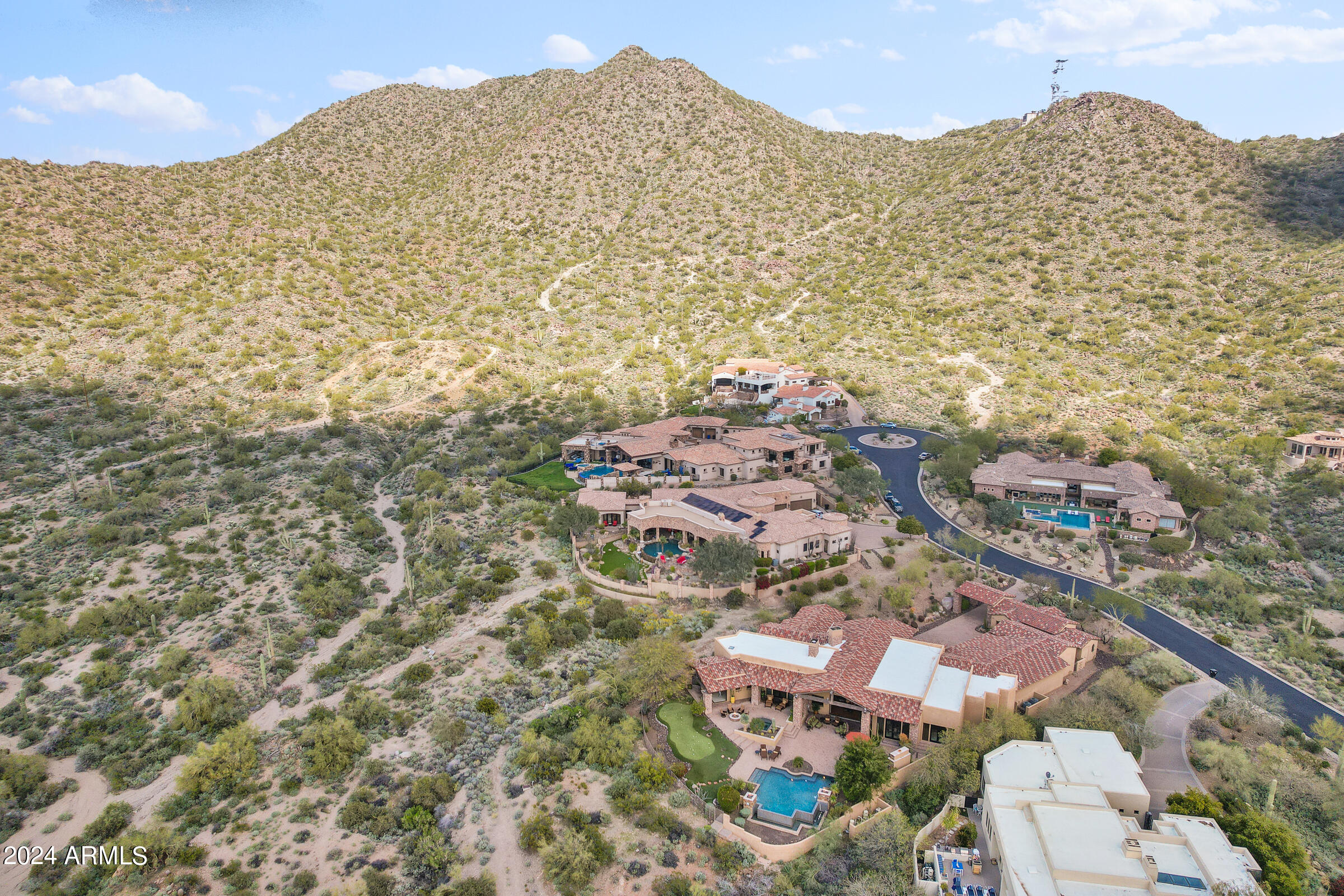 DIAMOND POINT AT LAS SENDAS MOUNTAIN - Residential
