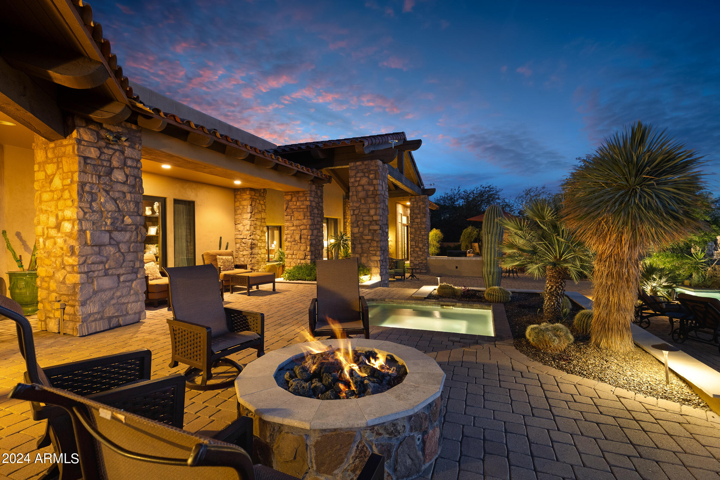 DIAMOND POINT AT LAS SENDAS MOUNTAIN - Residential
