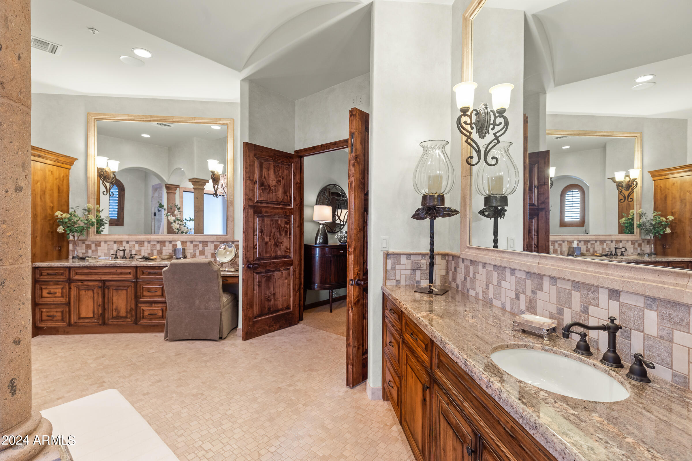 DIAMOND POINT AT LAS SENDAS MOUNTAIN - Residential
