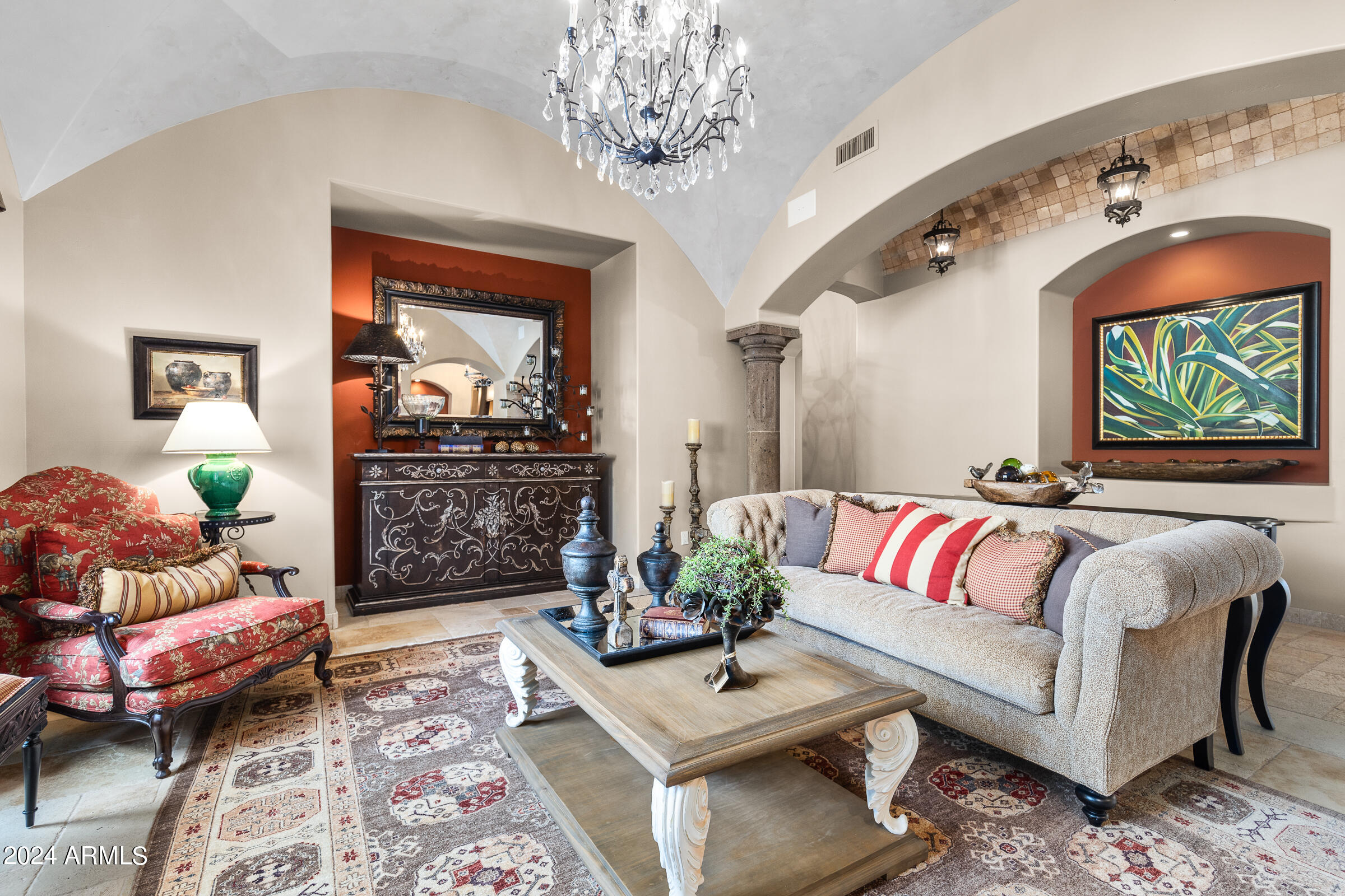 DIAMOND POINT AT LAS SENDAS MOUNTAIN - Residential
