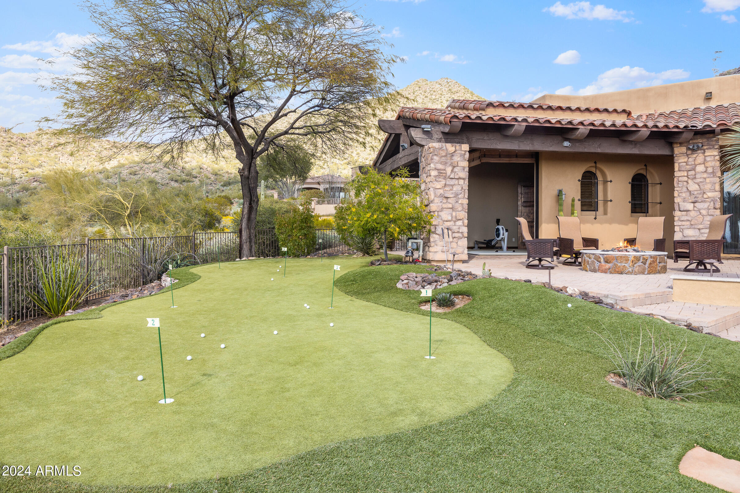 DIAMOND POINT AT LAS SENDAS MOUNTAIN - Residential