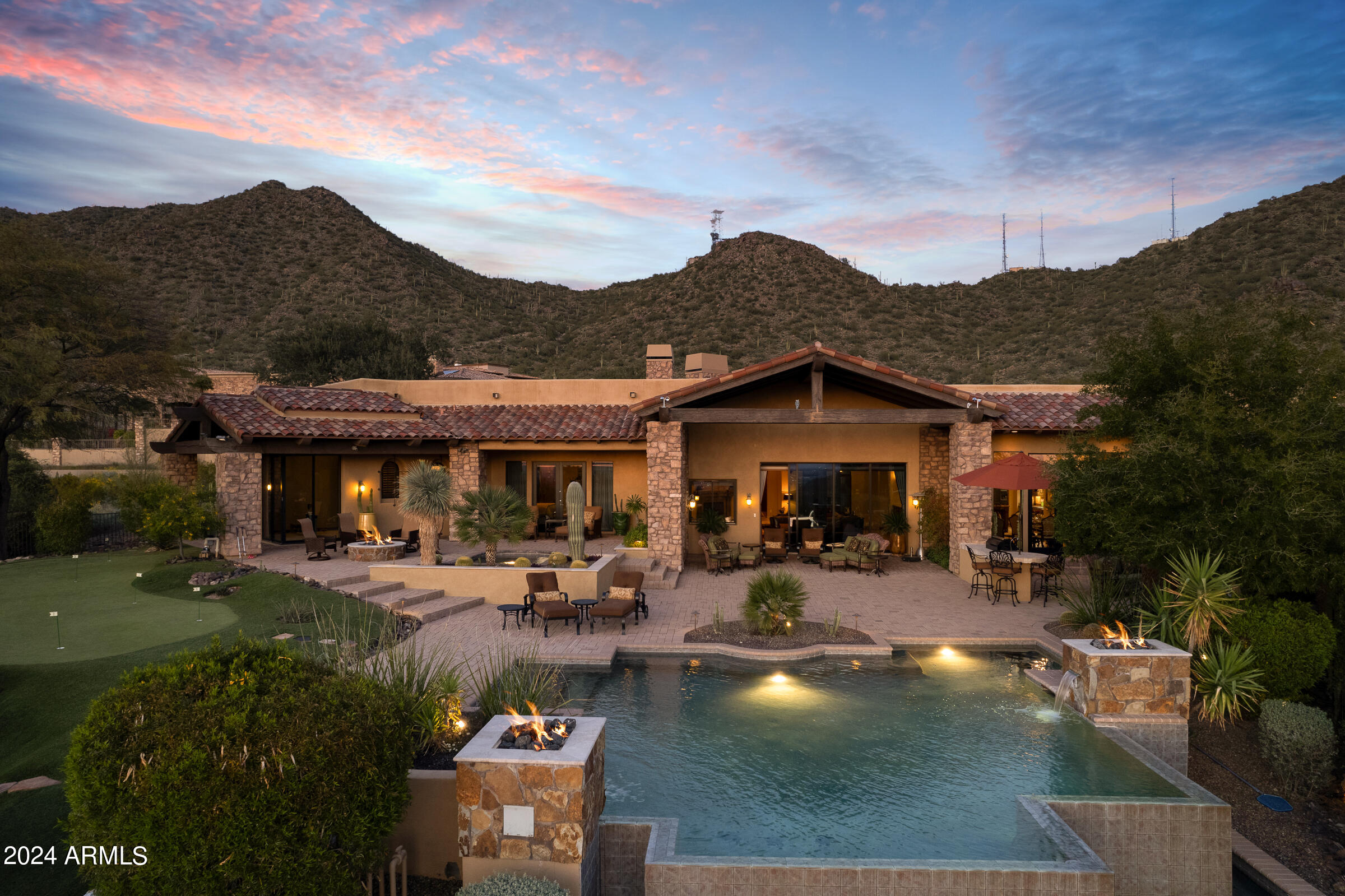DIAMOND POINT AT LAS SENDAS MOUNTAIN - Residential