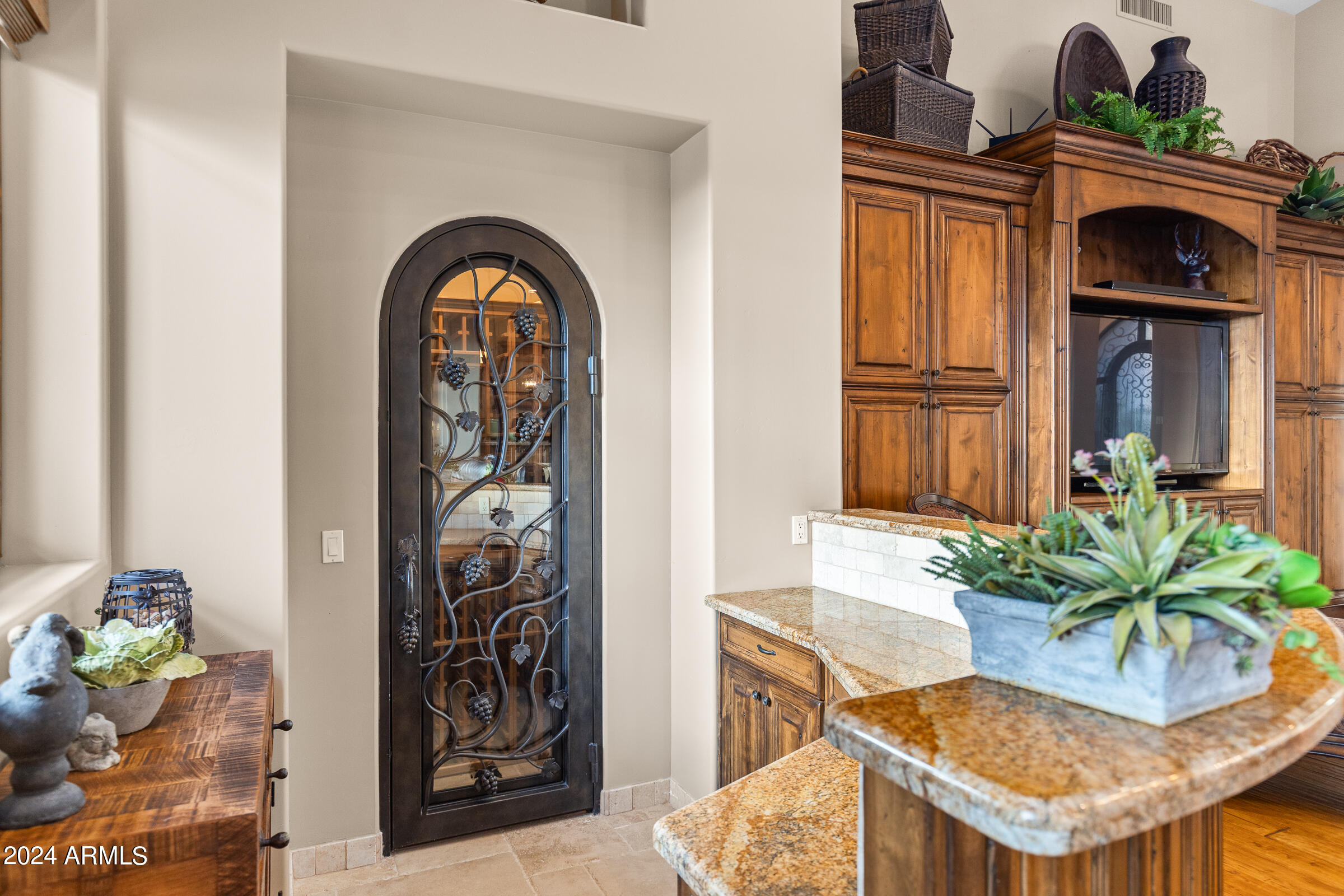 DIAMOND POINT AT LAS SENDAS MOUNTAIN - Residential