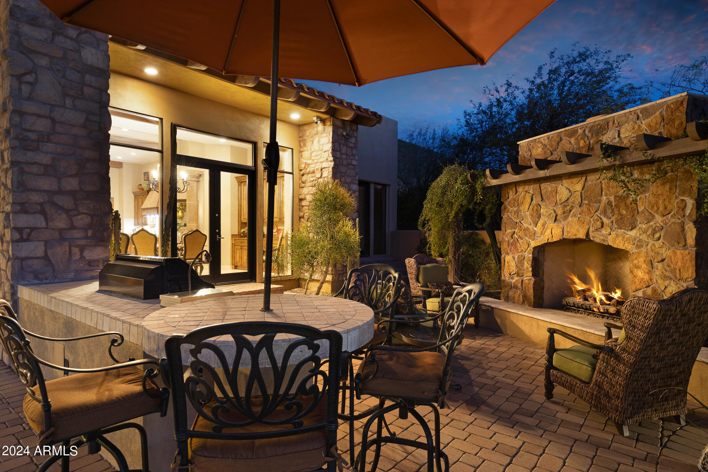 DIAMOND POINT AT LAS SENDAS MOUNTAIN - Residential