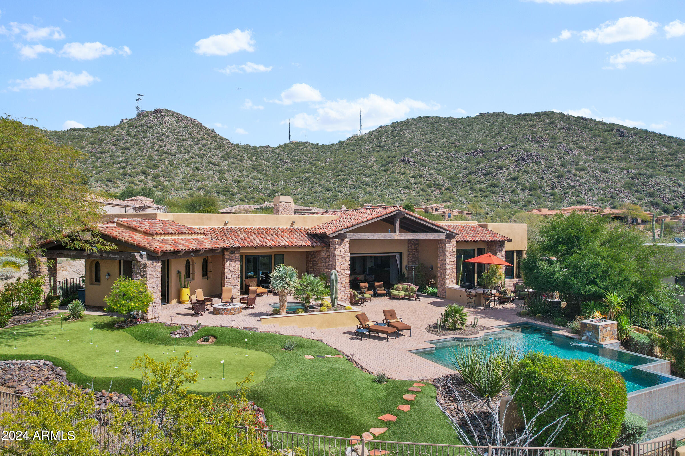 DIAMOND POINT AT LAS SENDAS MOUNTAIN - Residential