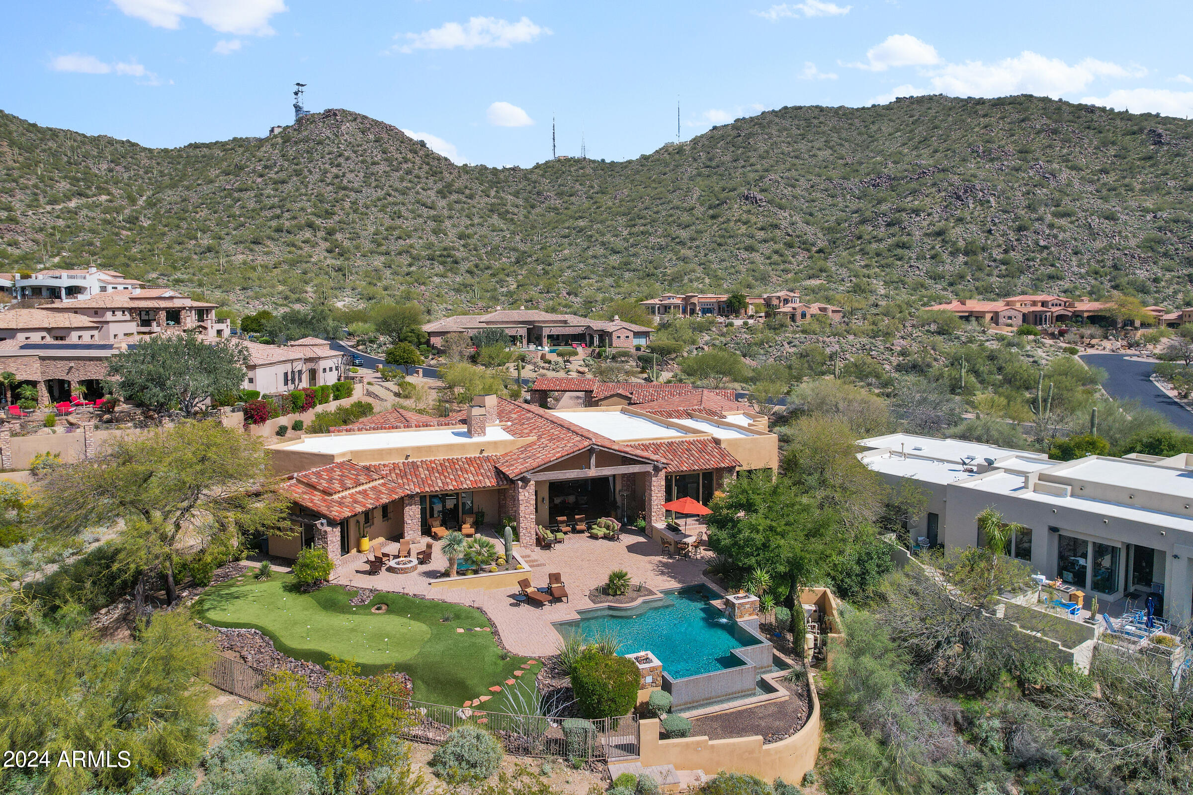 DIAMOND POINT AT LAS SENDAS MOUNTAIN - Residential