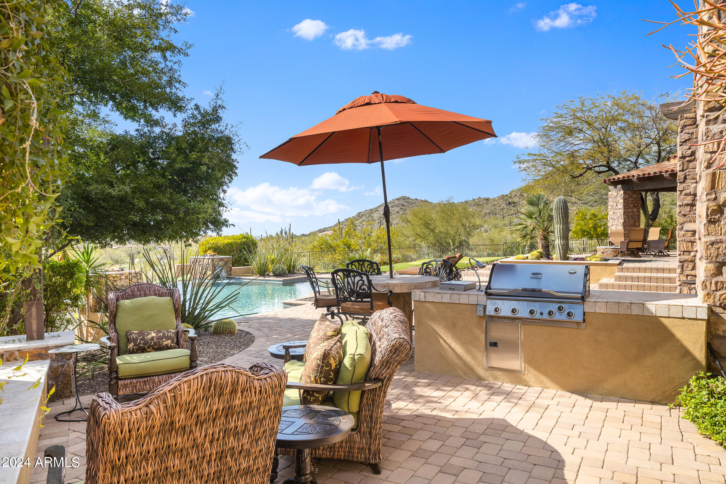 DIAMOND POINT AT LAS SENDAS MOUNTAIN - Residential