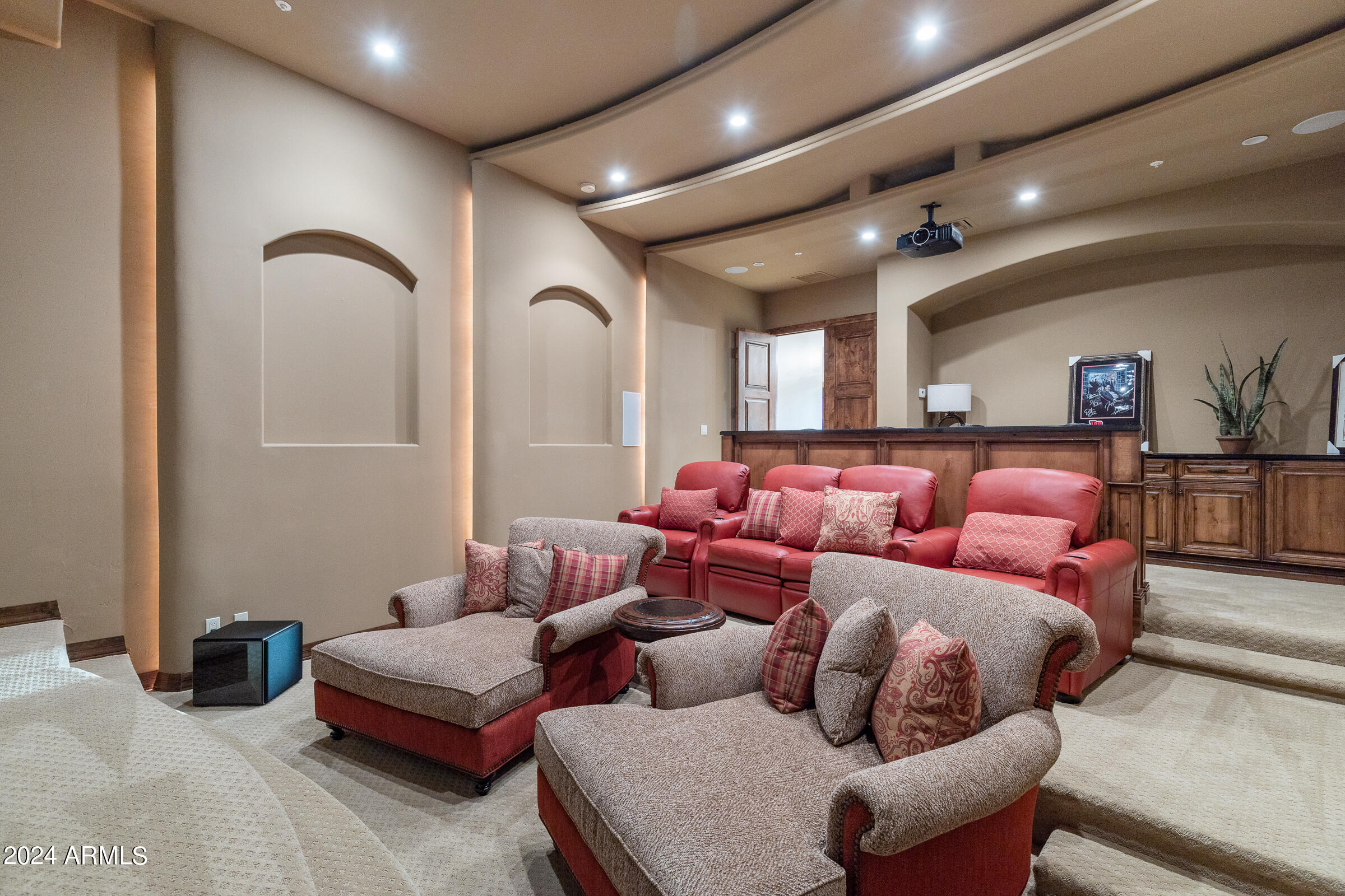DIAMOND POINT AT LAS SENDAS MOUNTAIN - Residential