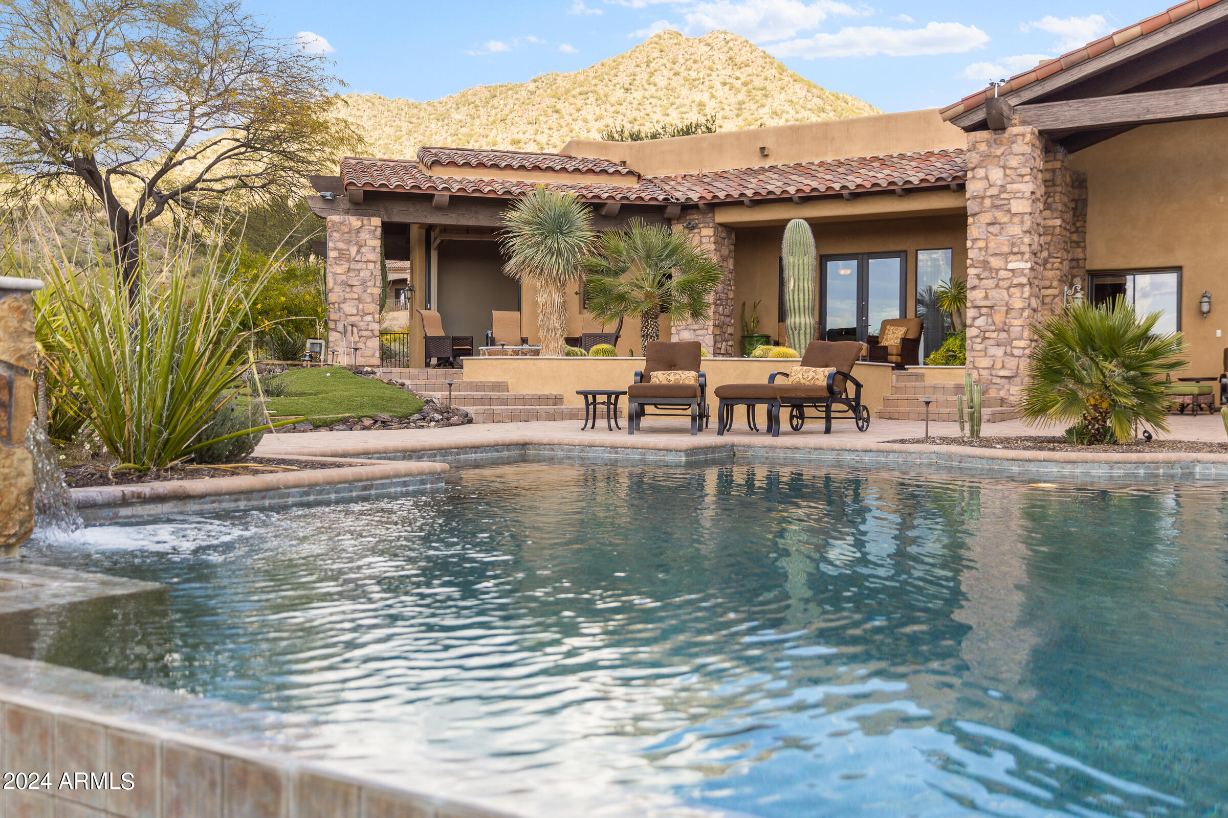 DIAMOND POINT AT LAS SENDAS MOUNTAIN - Residential