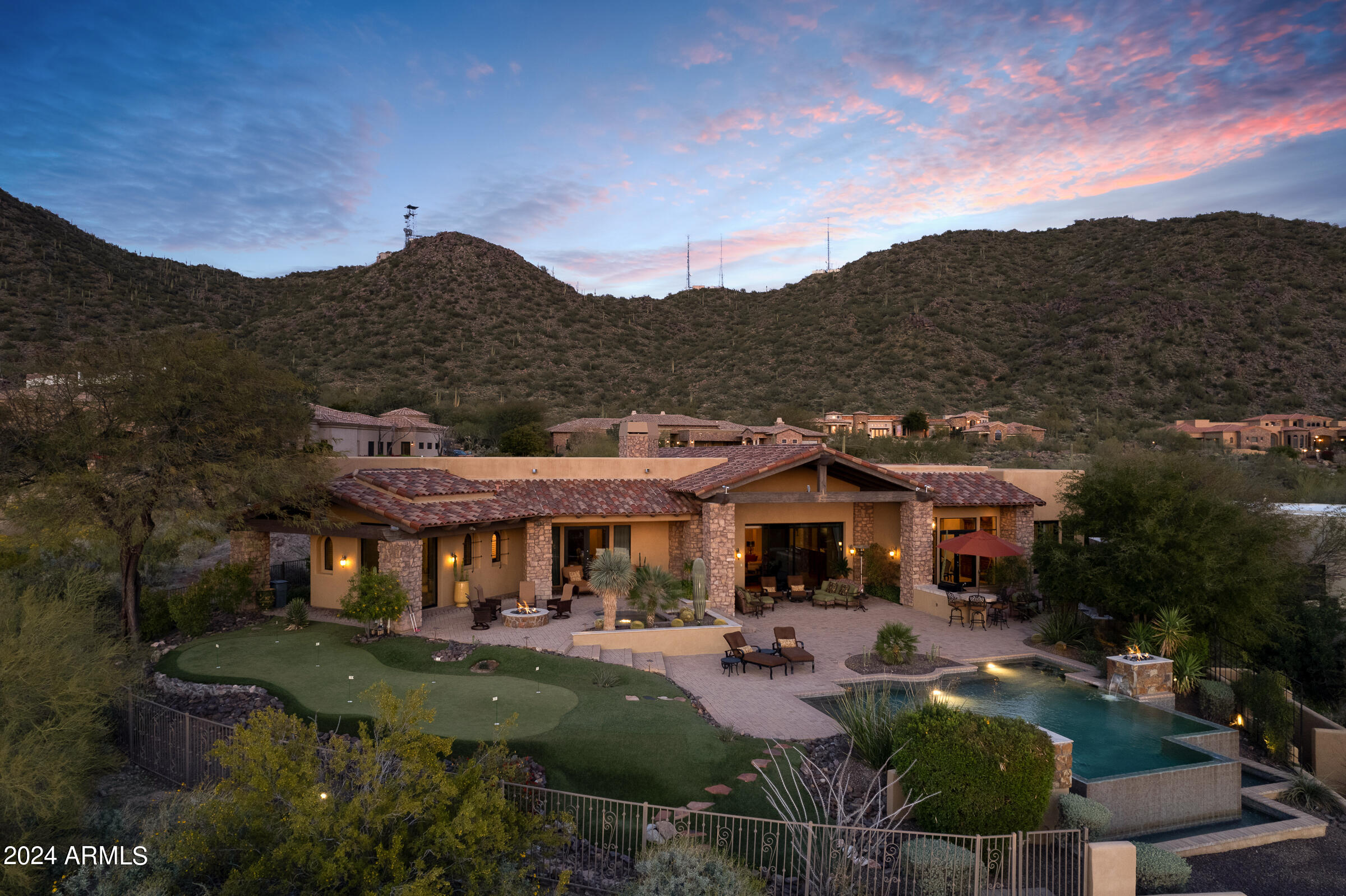 DIAMOND POINT AT LAS SENDAS MOUNTAIN - Residential