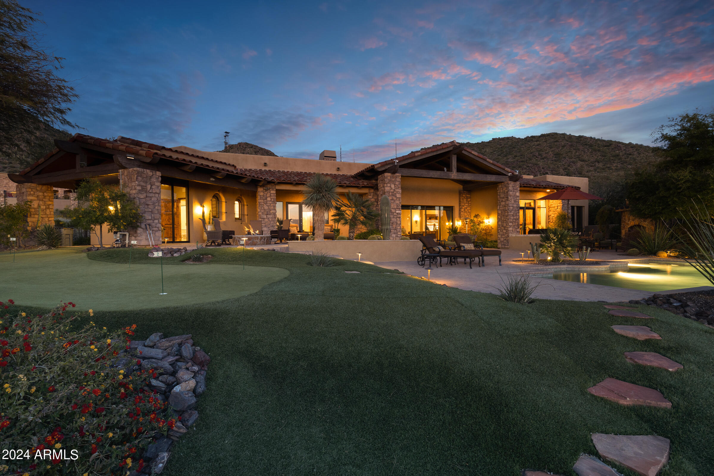 DIAMOND POINT AT LAS SENDAS MOUNTAIN - Residential