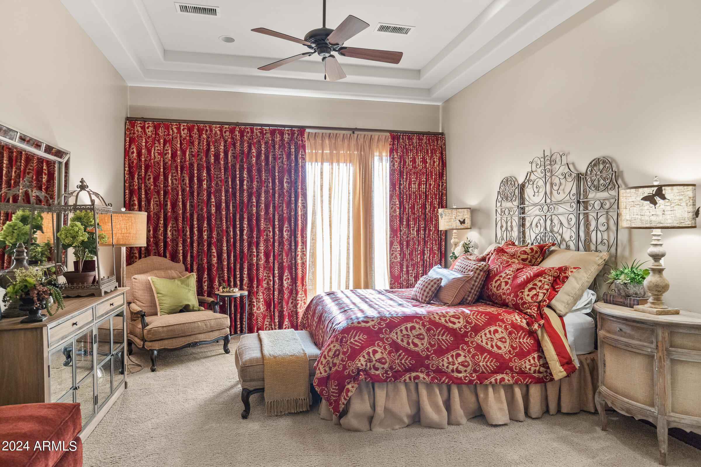 DIAMOND POINT AT LAS SENDAS MOUNTAIN - Residential