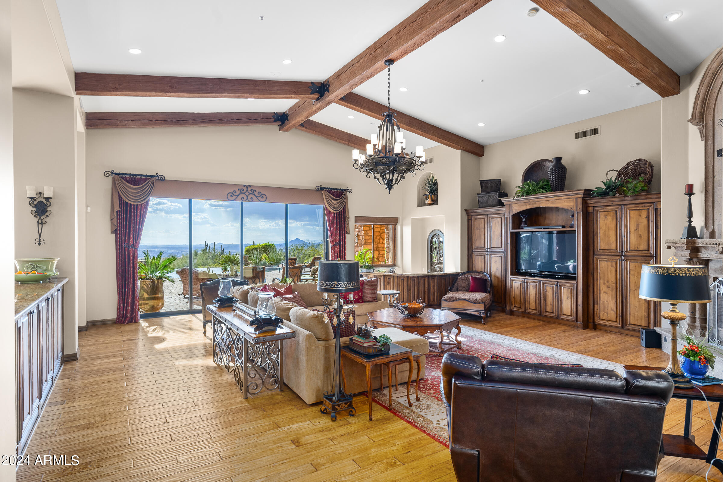 DIAMOND POINT AT LAS SENDAS MOUNTAIN - Residential