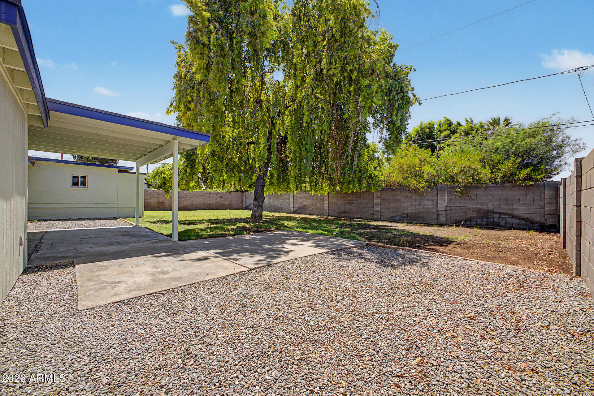 TOWN HOUSE MANOR - Residential