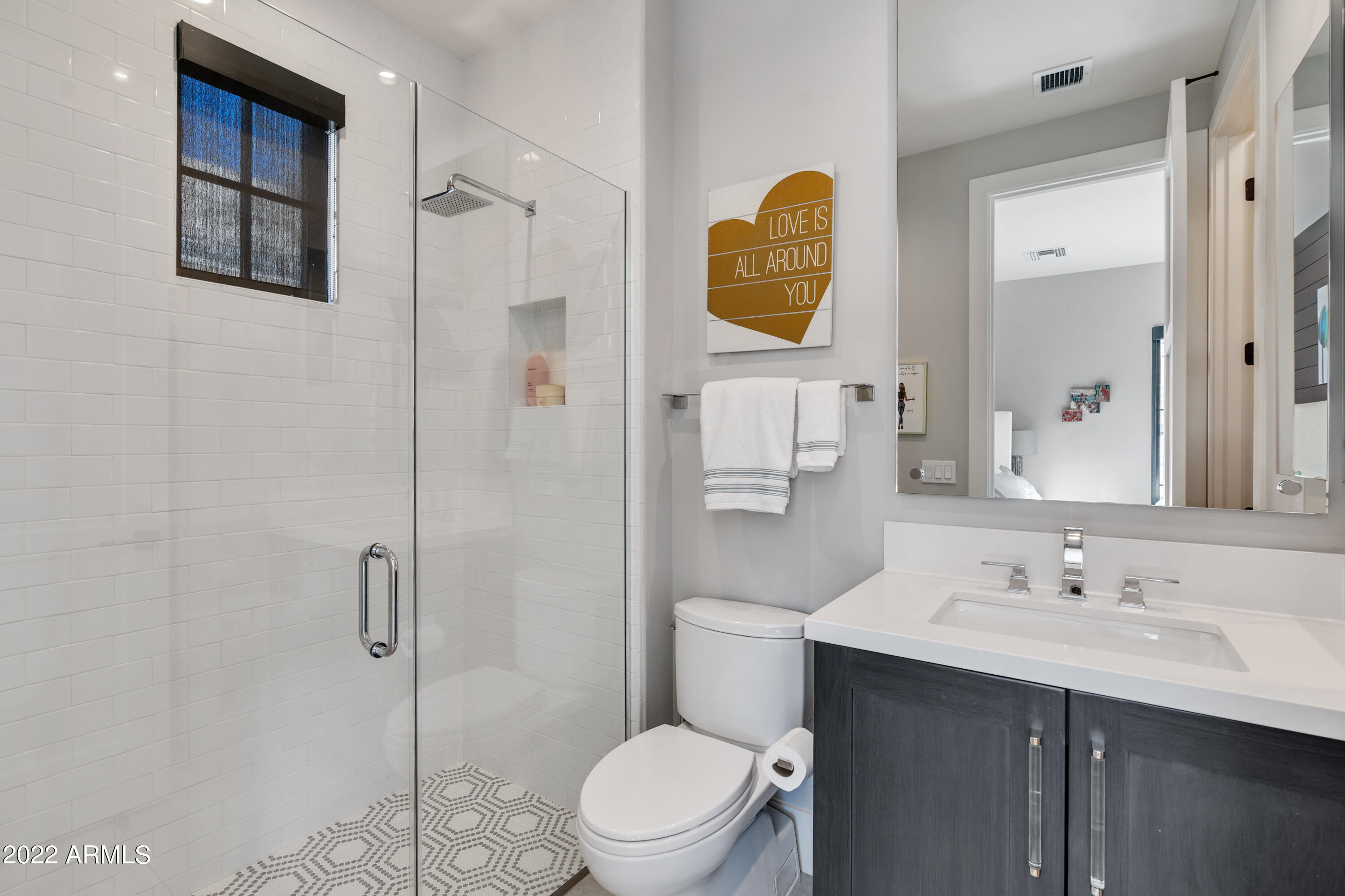 WHITE HORSE - Residential