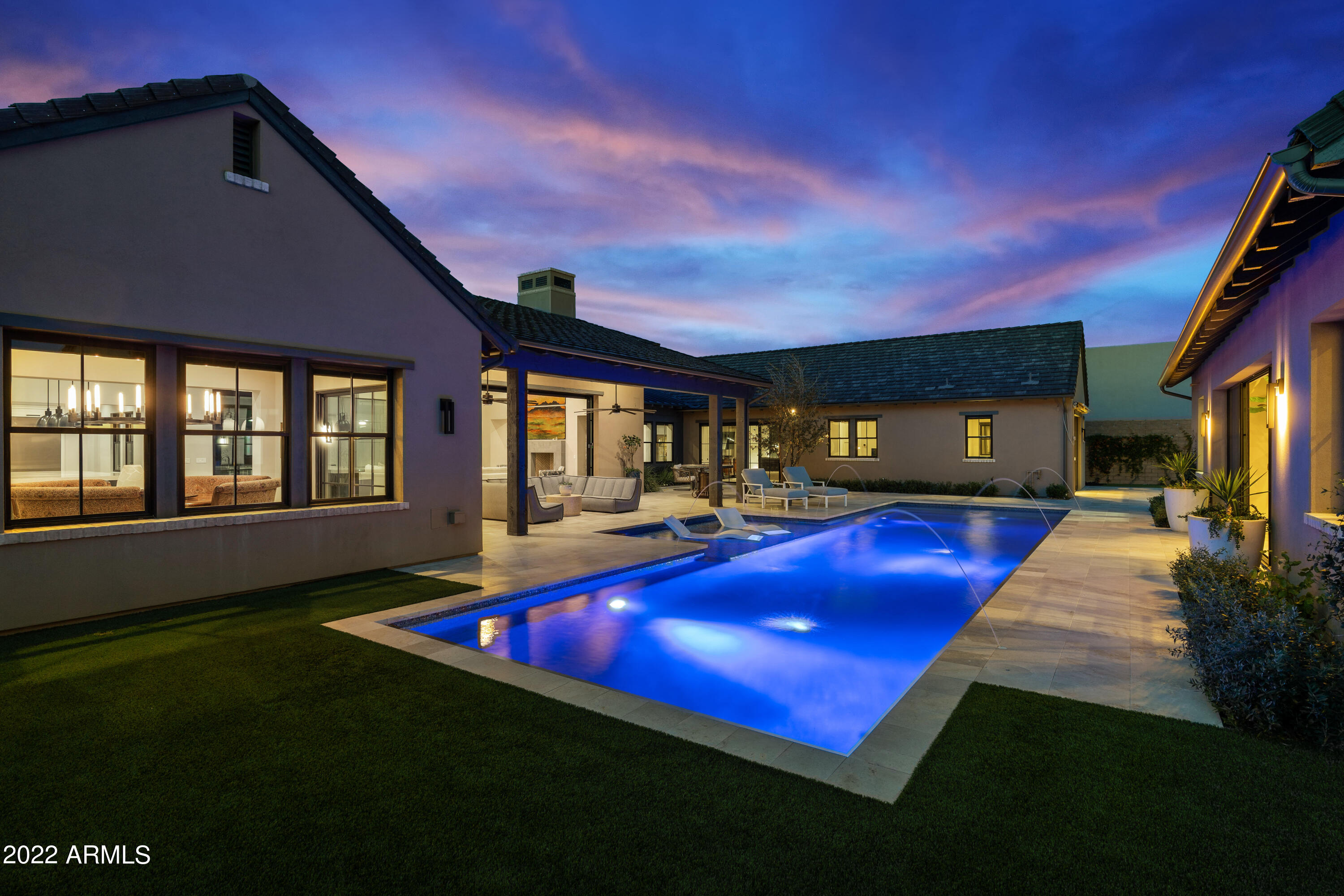 WHITE HORSE - Residential