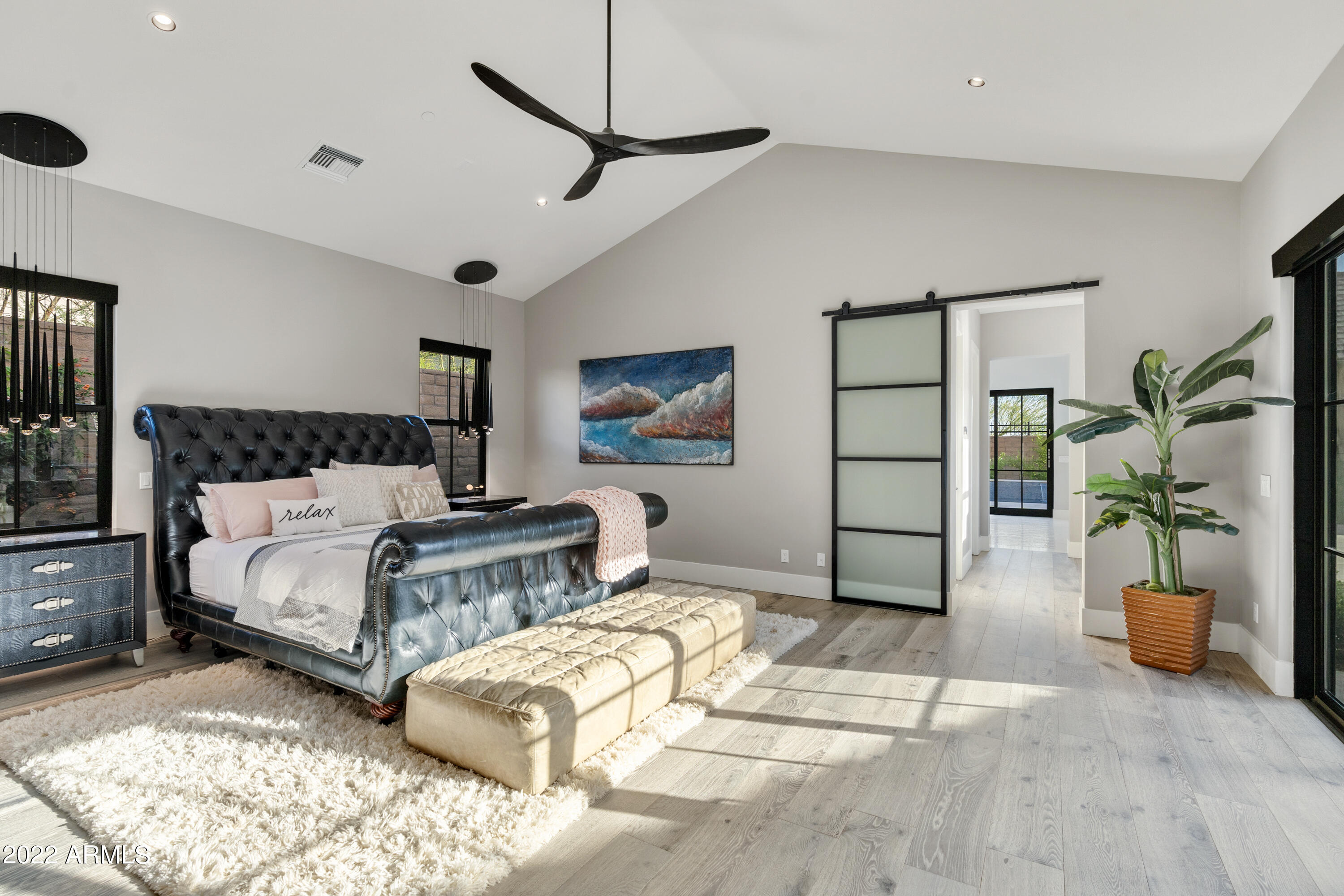 WHITE HORSE - Residential