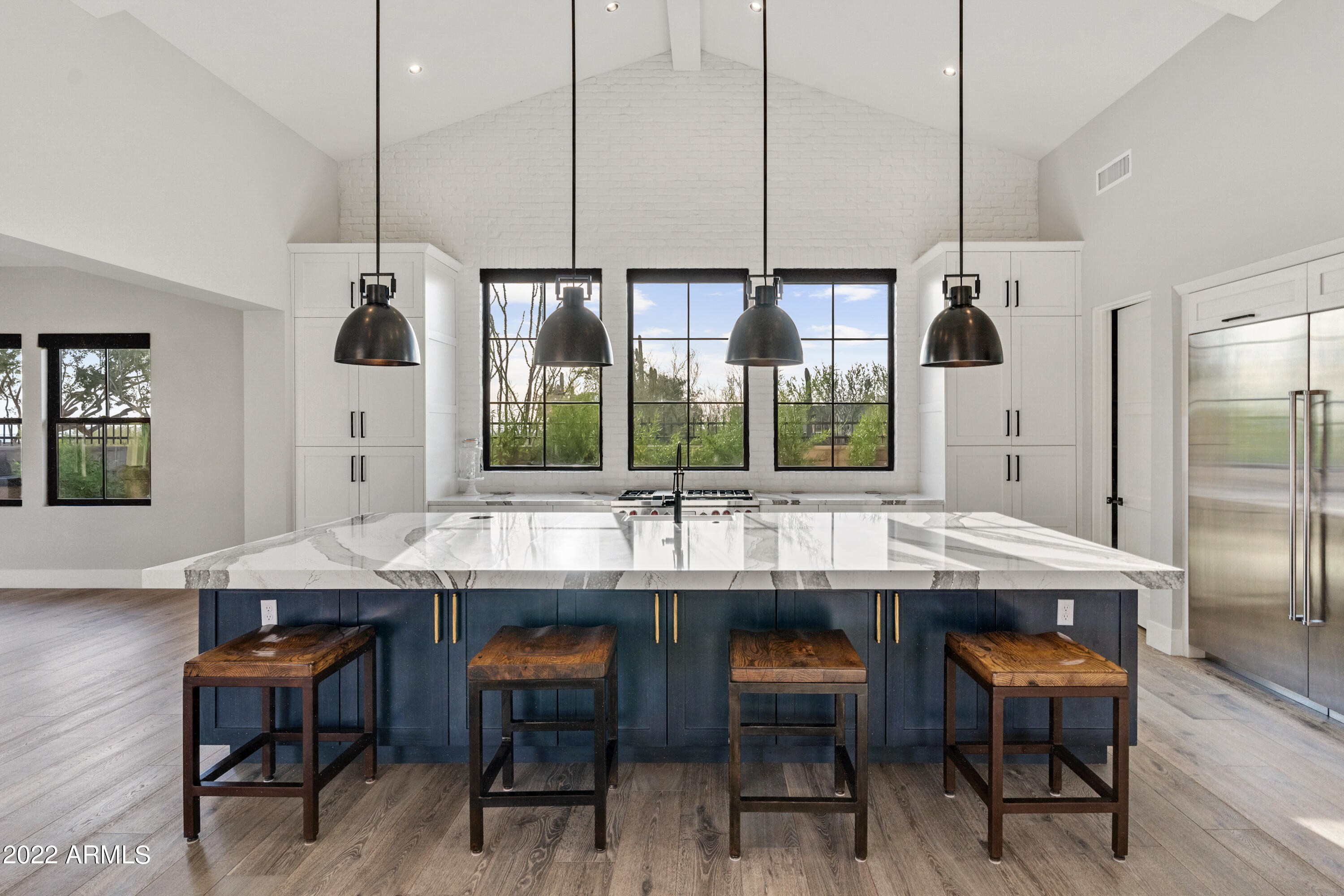 WHITE HORSE - Residential