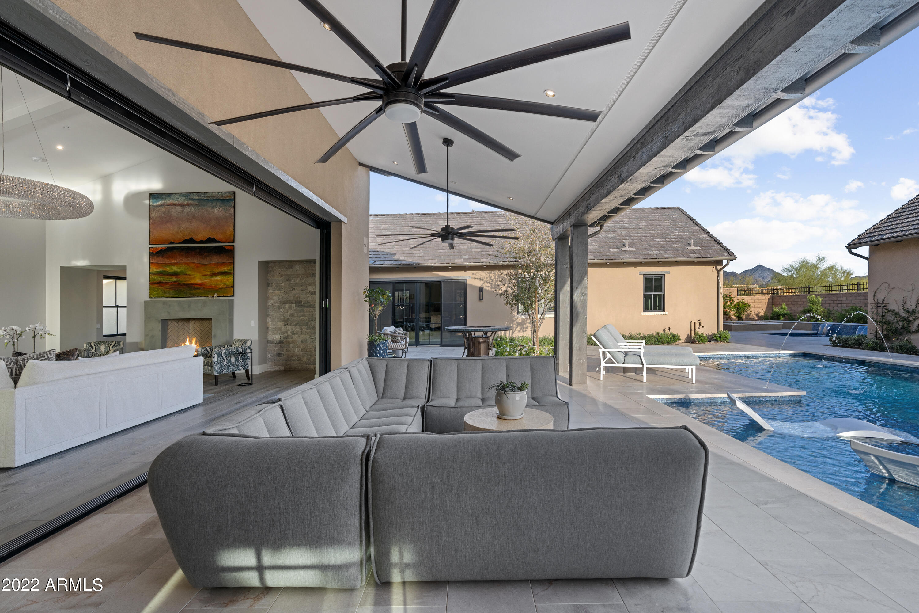 WHITE HORSE - Residential