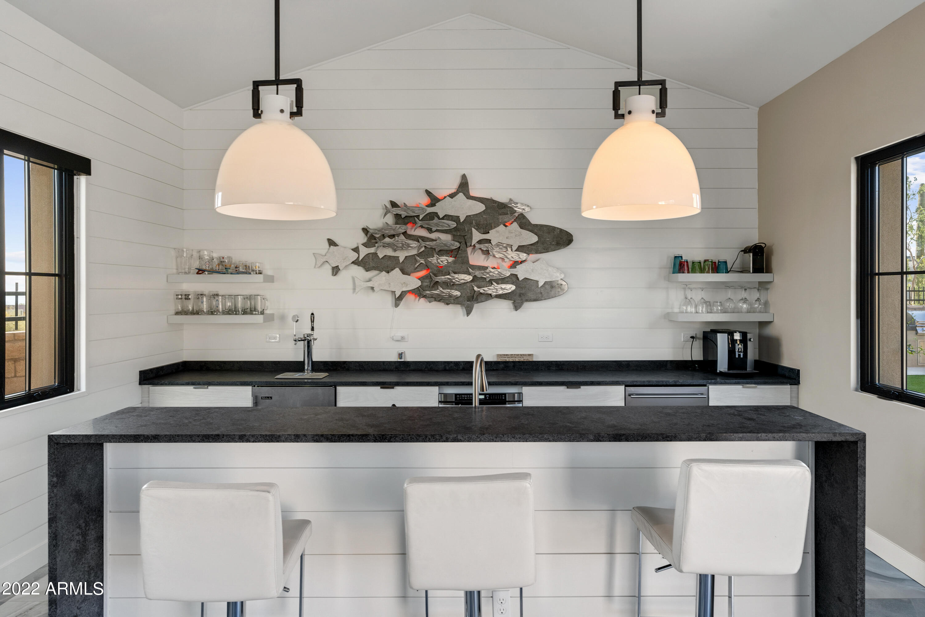 WHITE HORSE - Residential