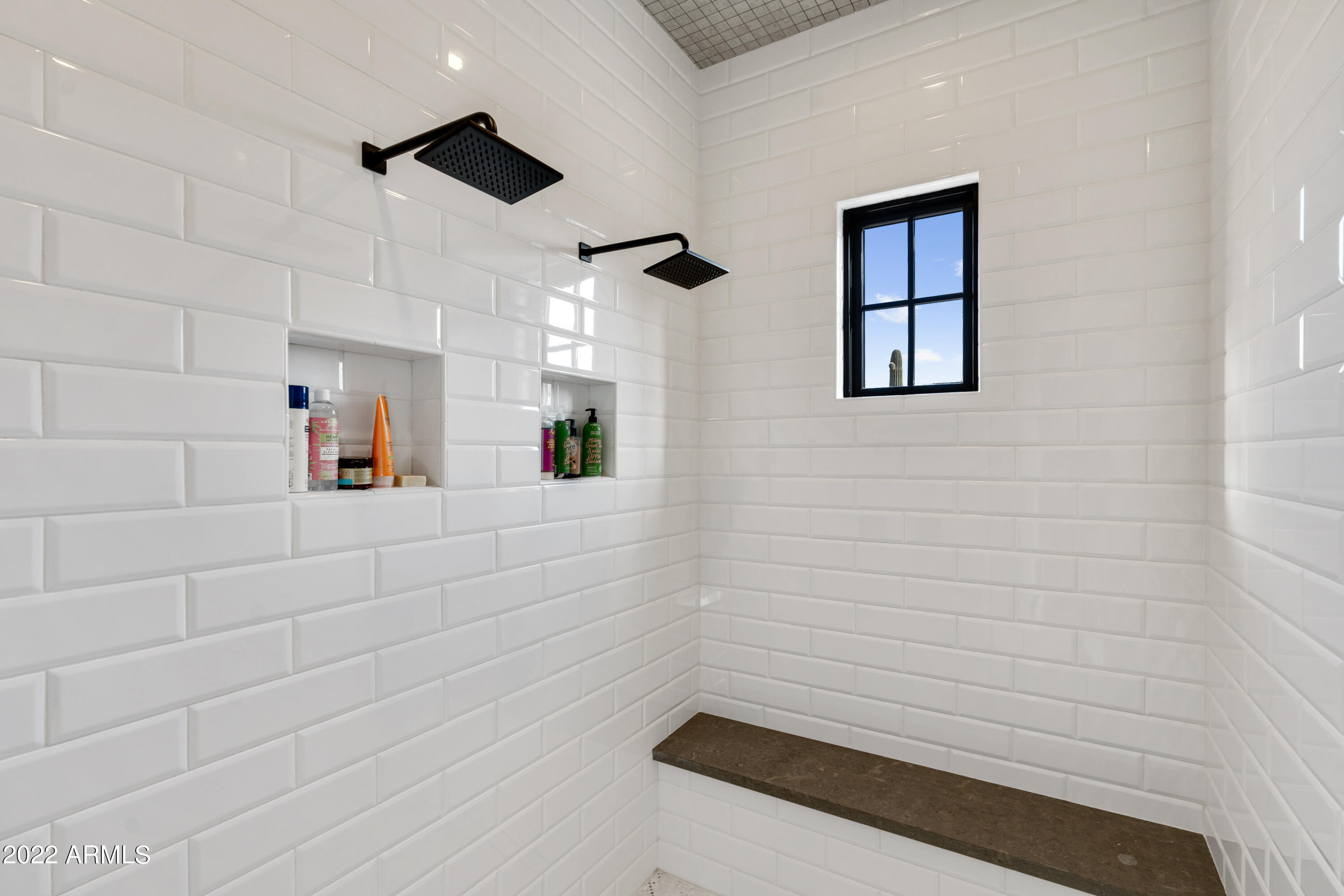 WHITE HORSE - Residential
