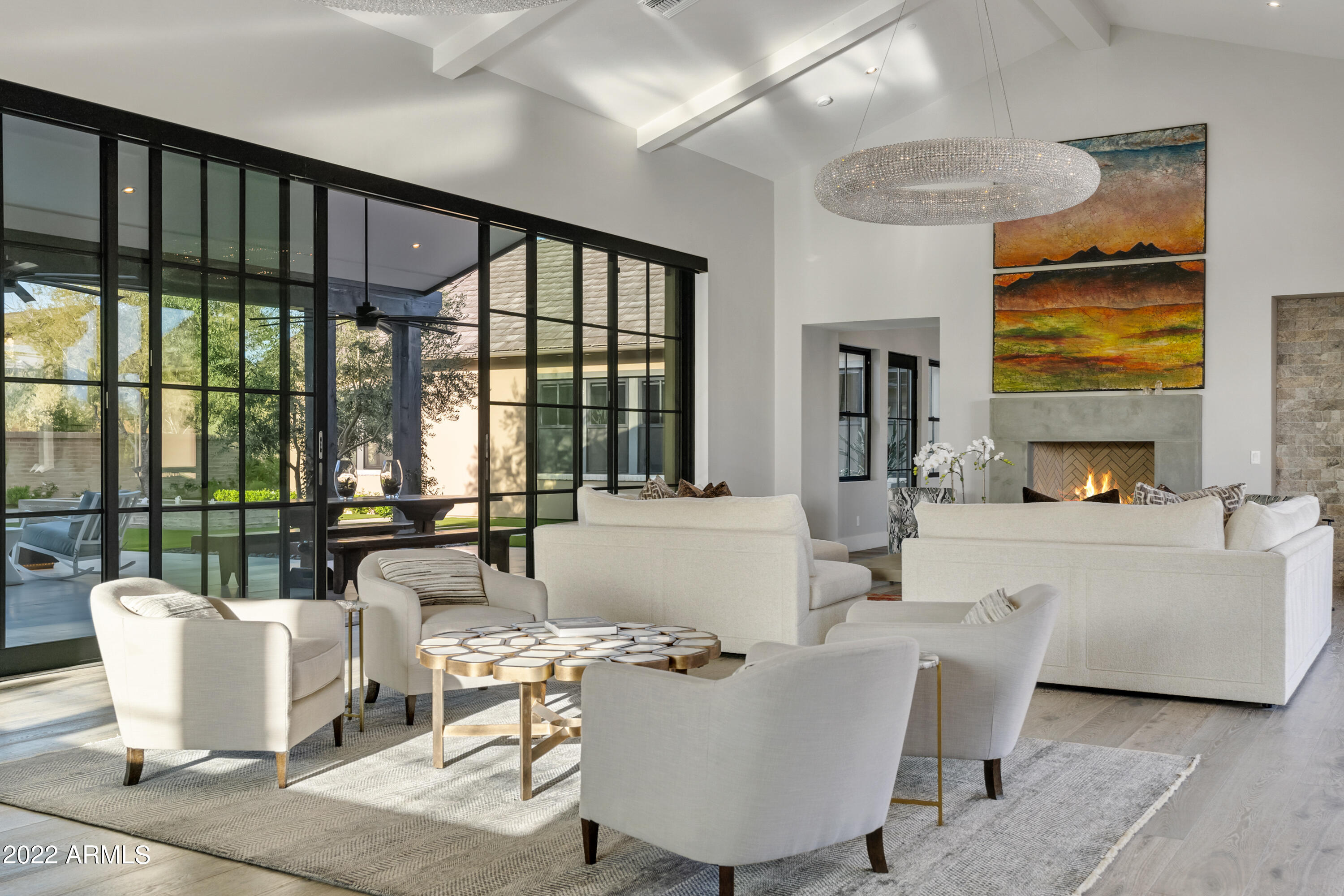 WHITE HORSE - Residential