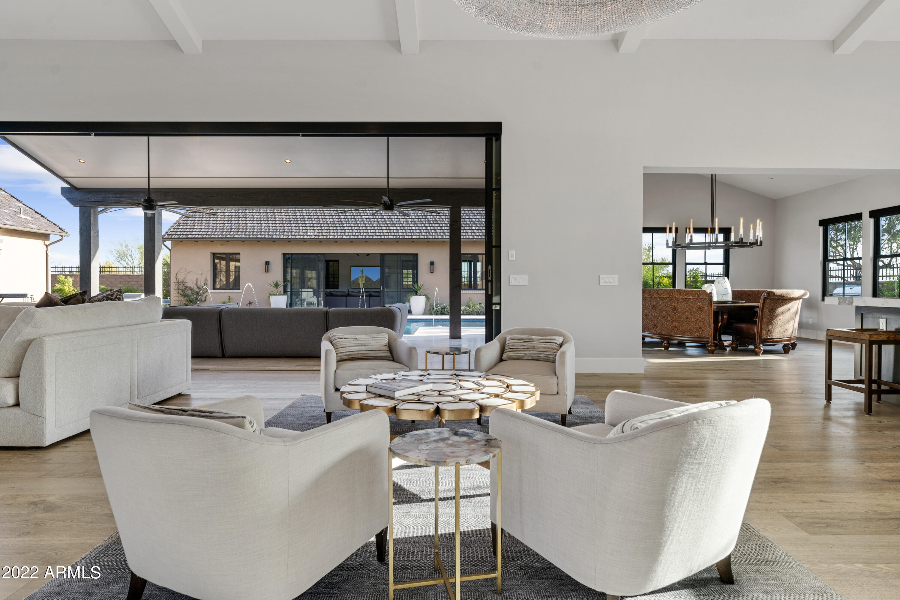 WHITE HORSE - Residential
