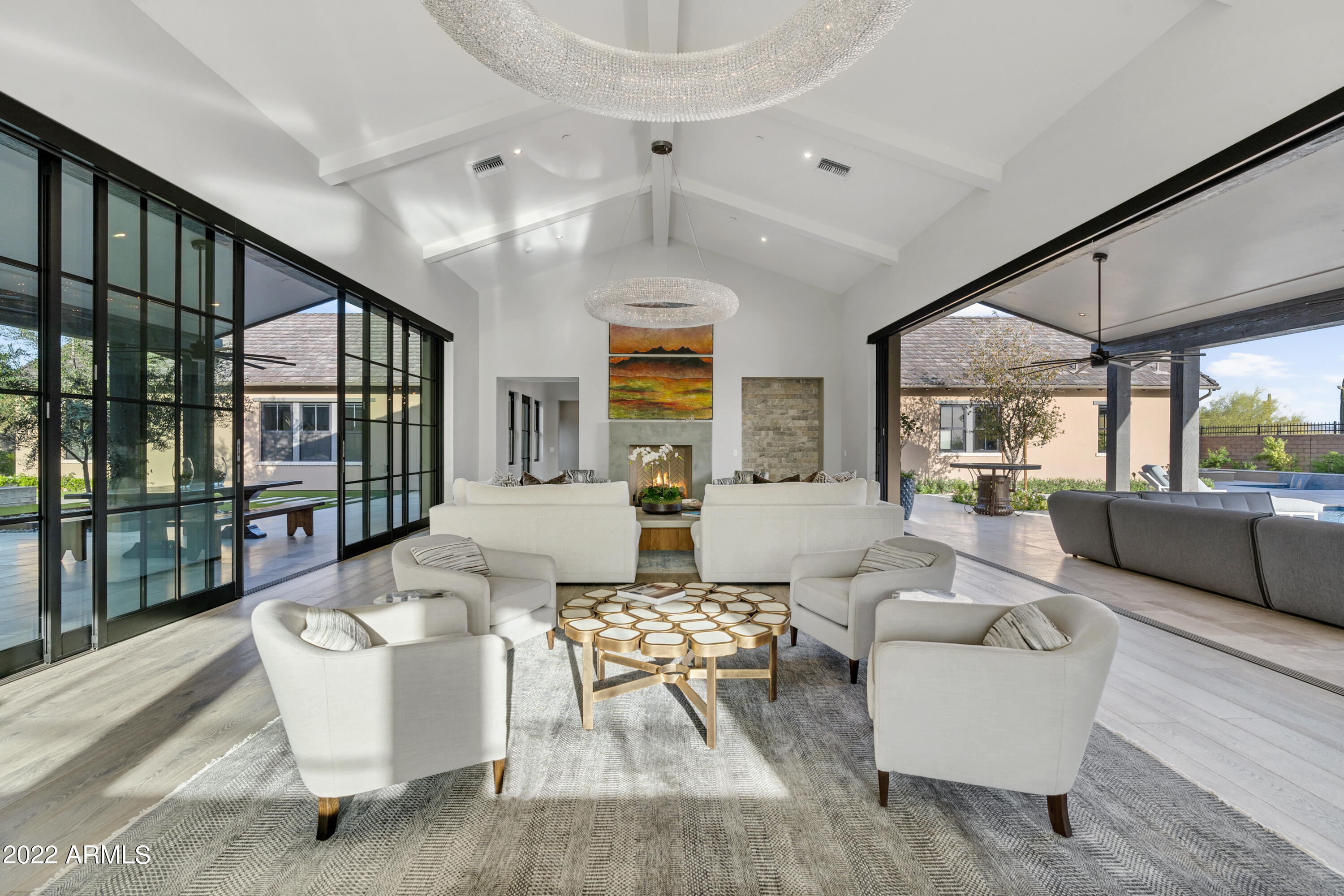 WHITE HORSE - Residential