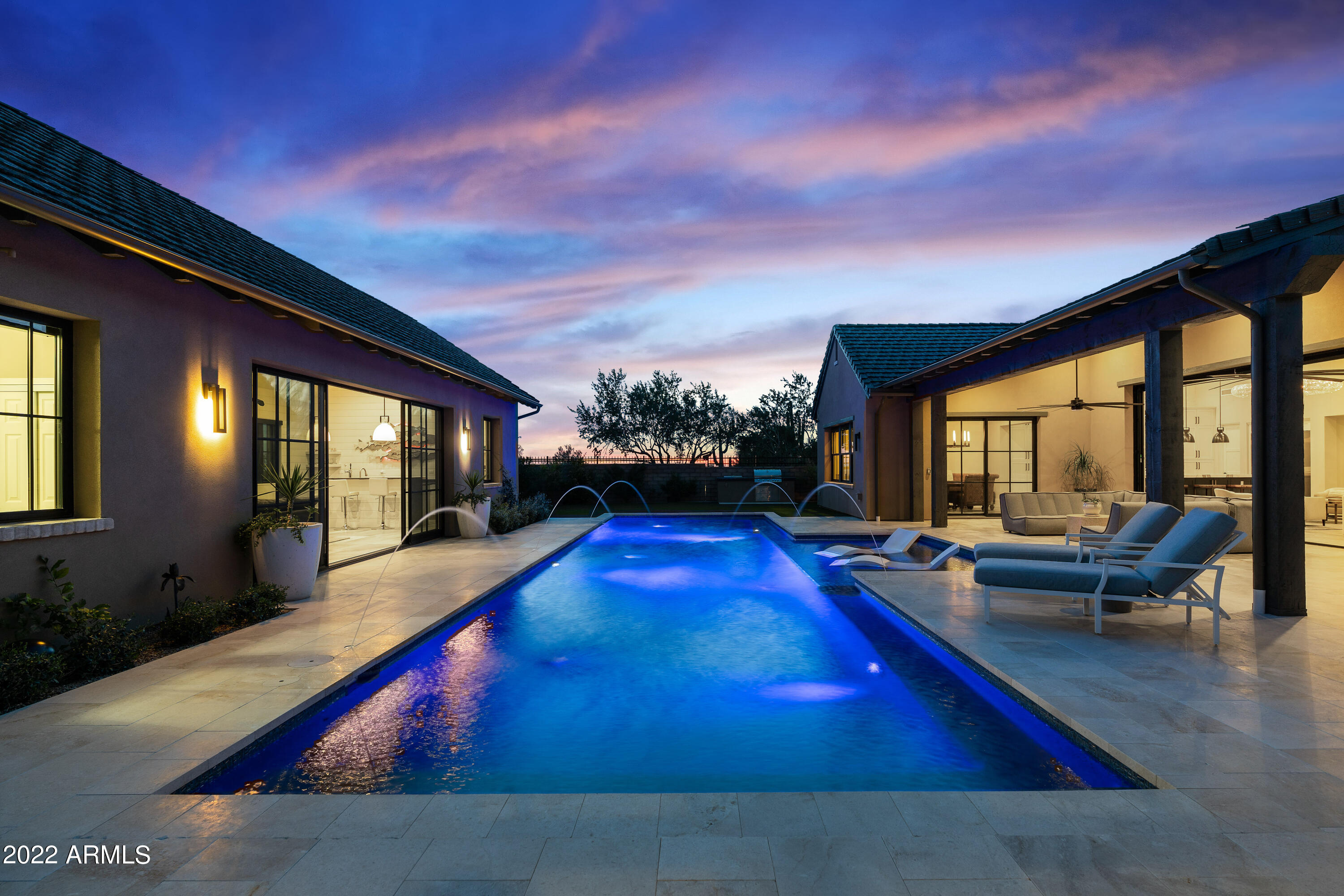 WHITE HORSE - Residential