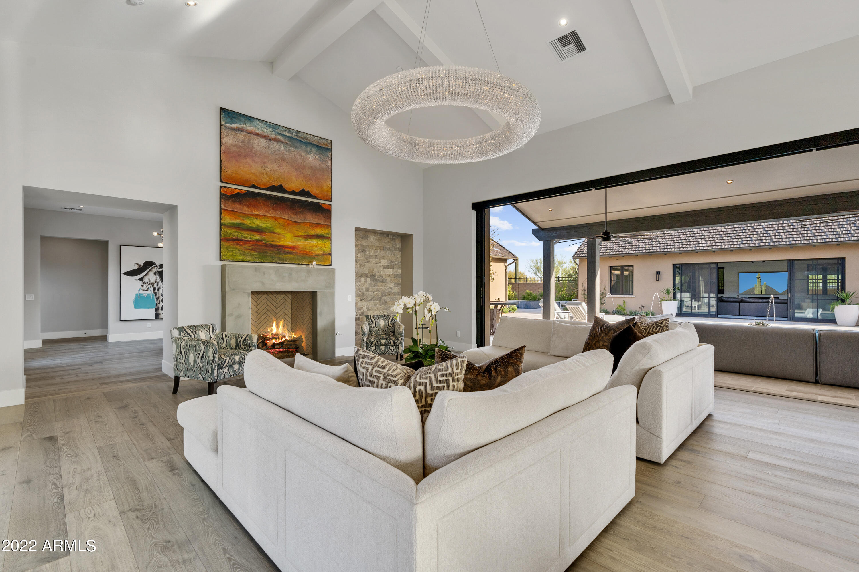 WHITE HORSE - Residential