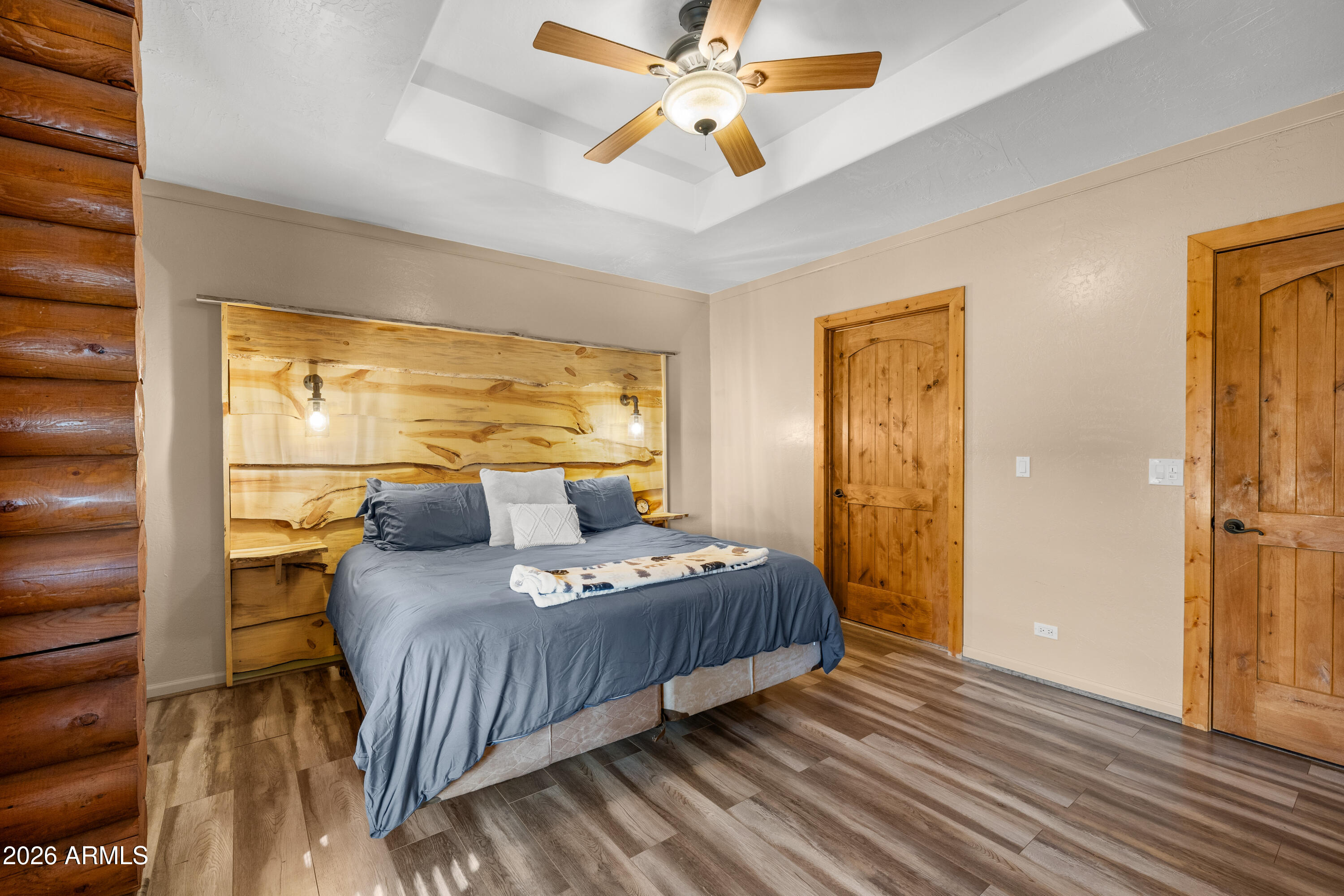LAZY E 2 - Residential