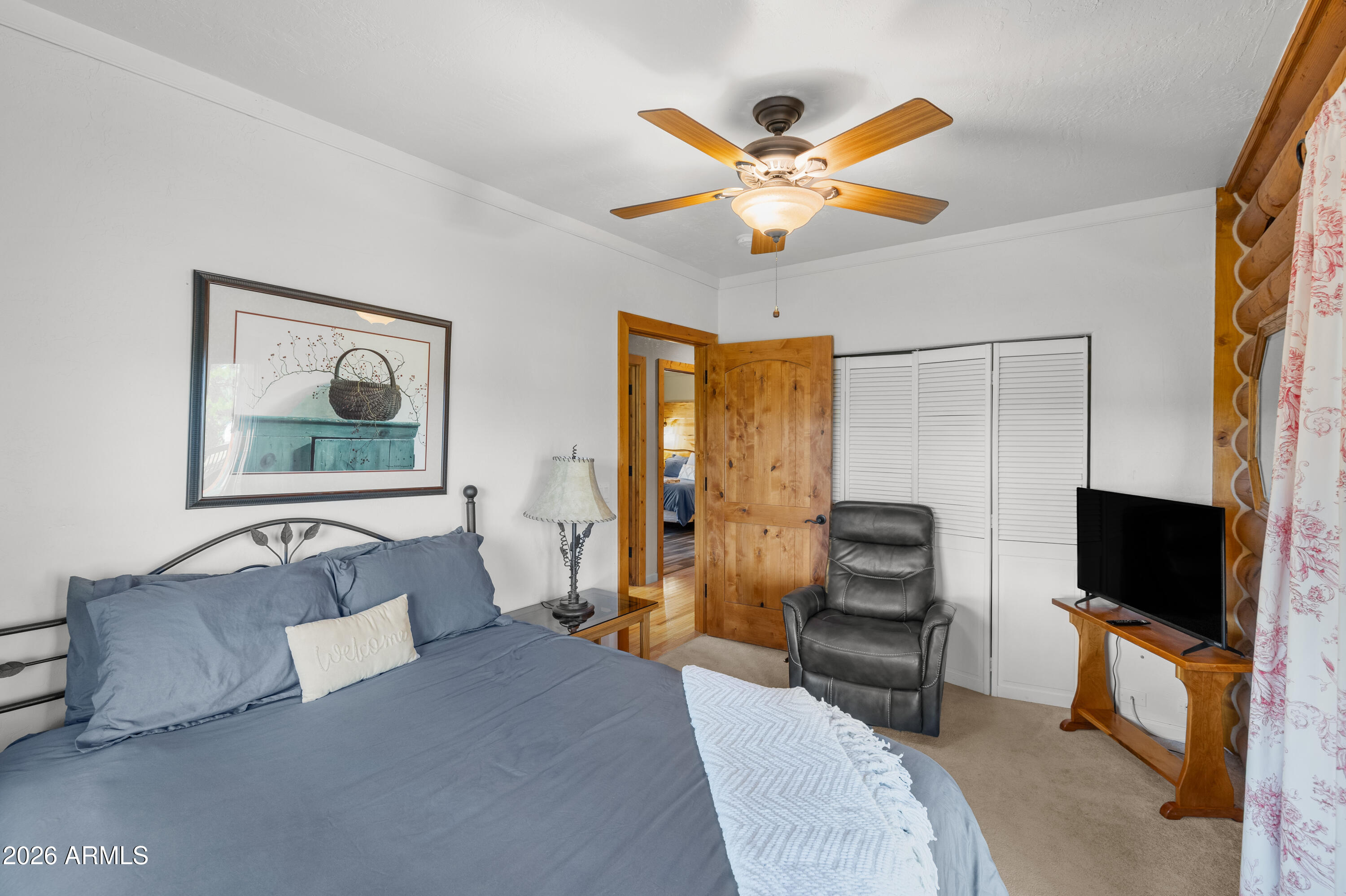 LAZY E 2 - Residential