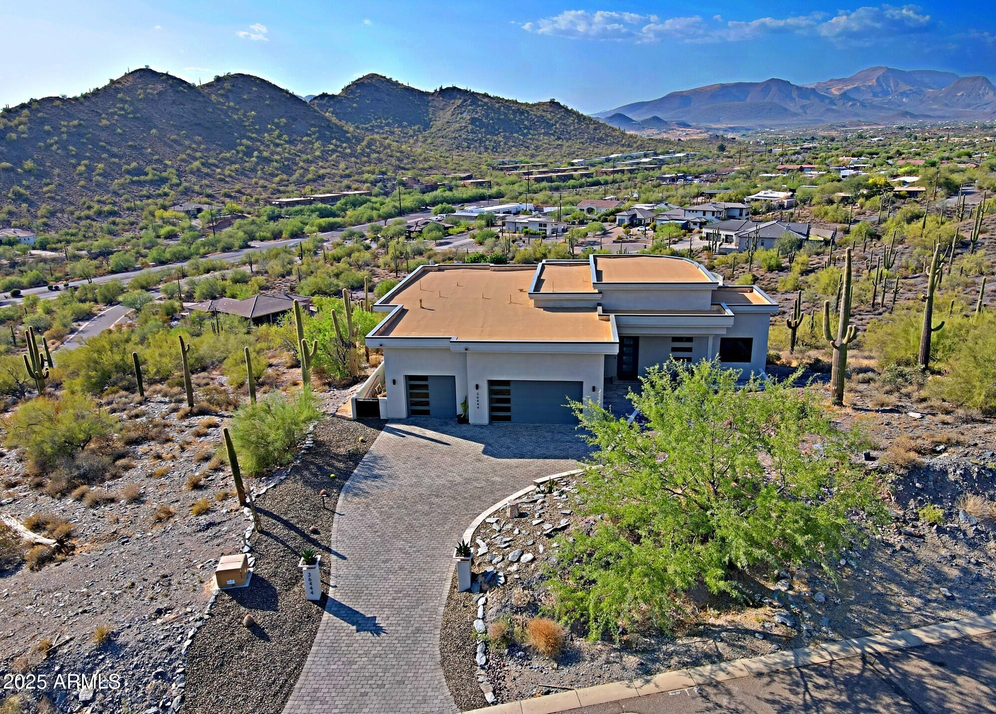 STAGECOACH PASS ESTATES - Residential