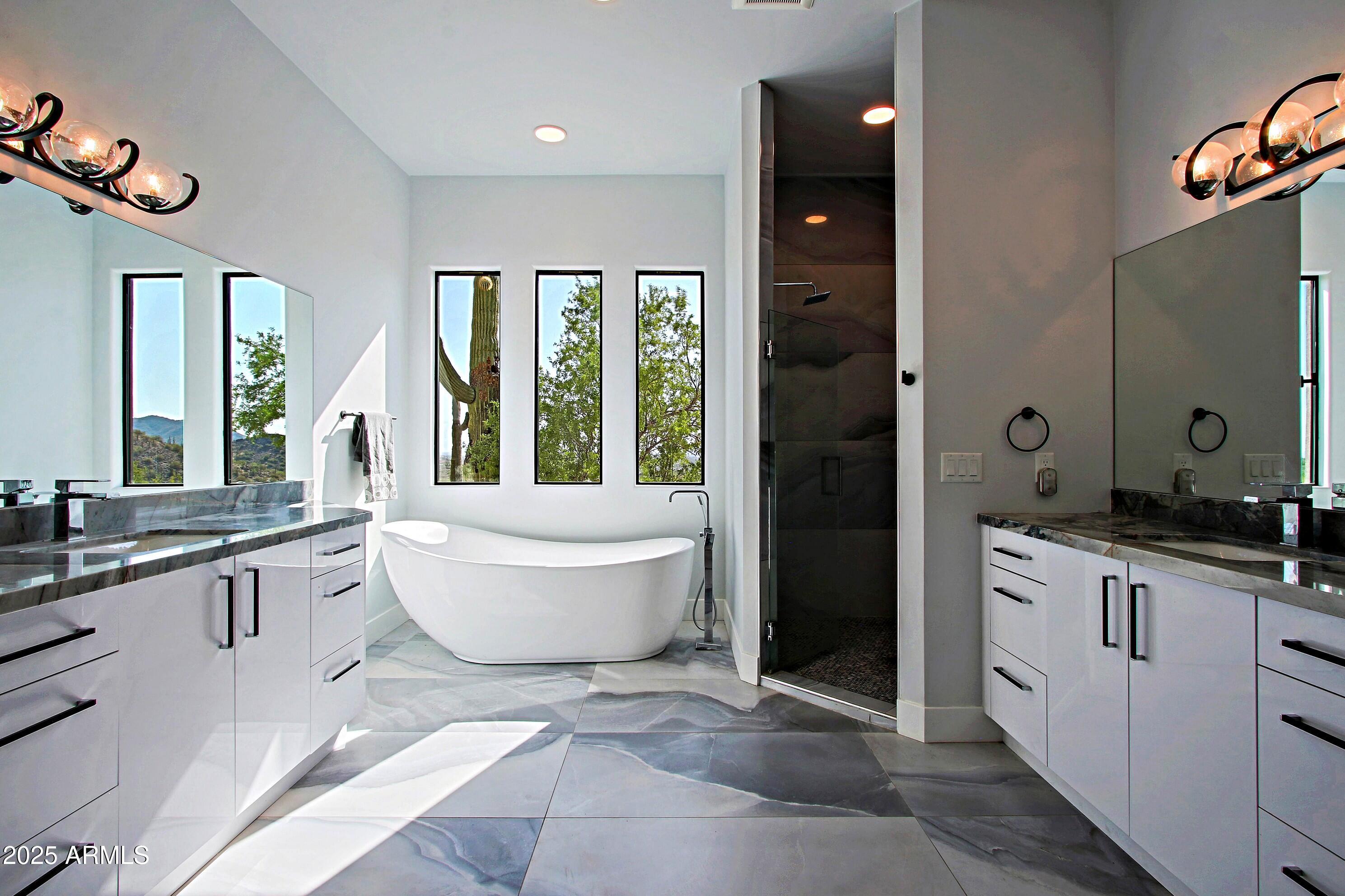 STAGECOACH PASS ESTATES - Residential