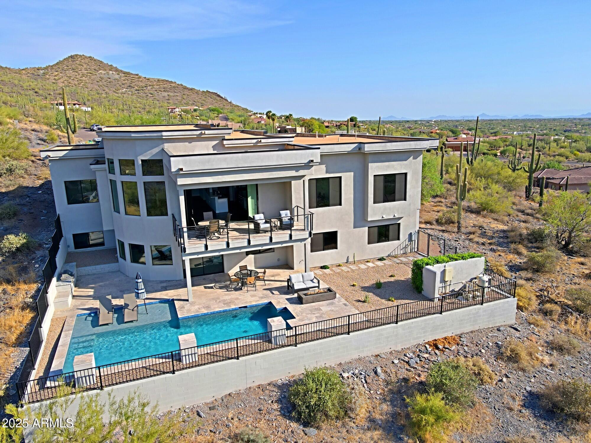 STAGECOACH PASS ESTATES - Residential