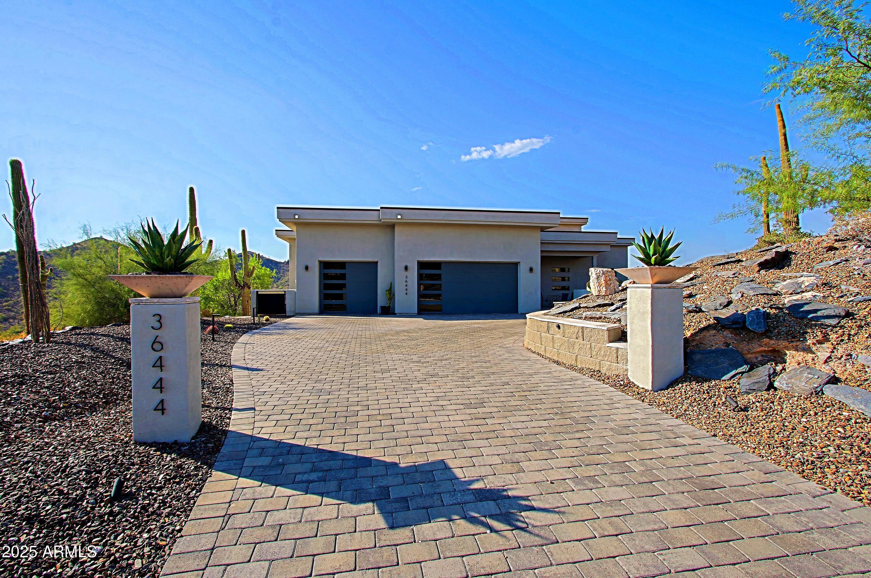 STAGECOACH PASS ESTATES - Residential