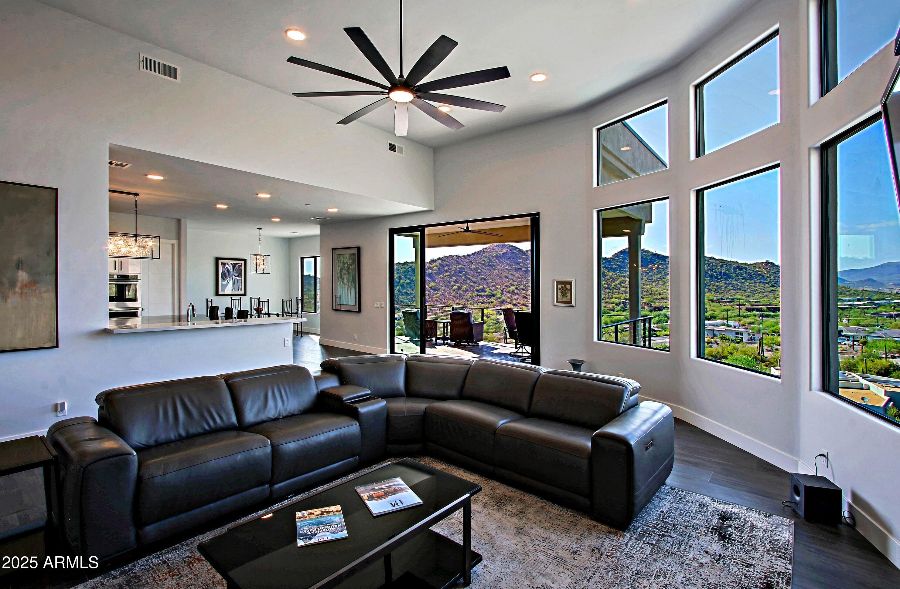 STAGECOACH PASS ESTATES - Residential