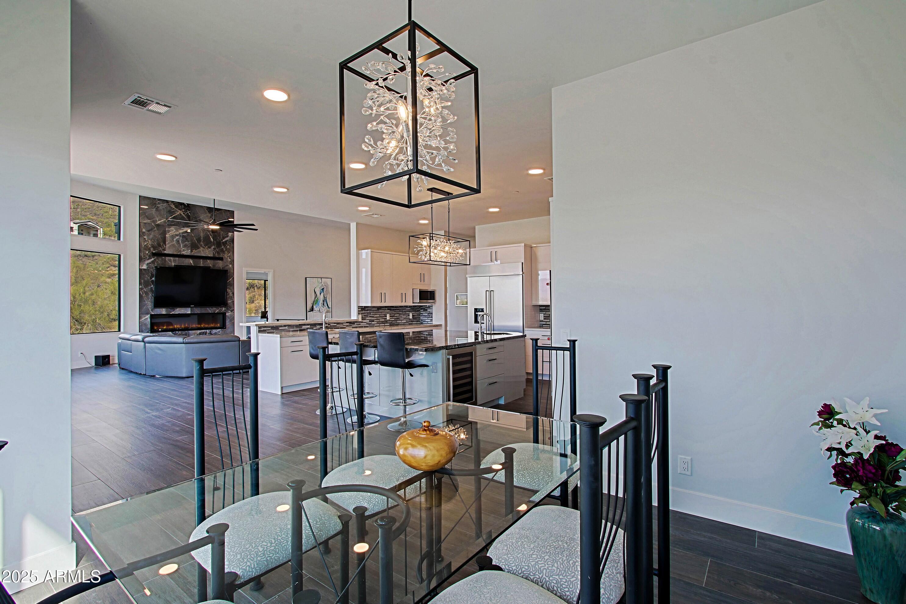 STAGECOACH PASS ESTATES - Residential