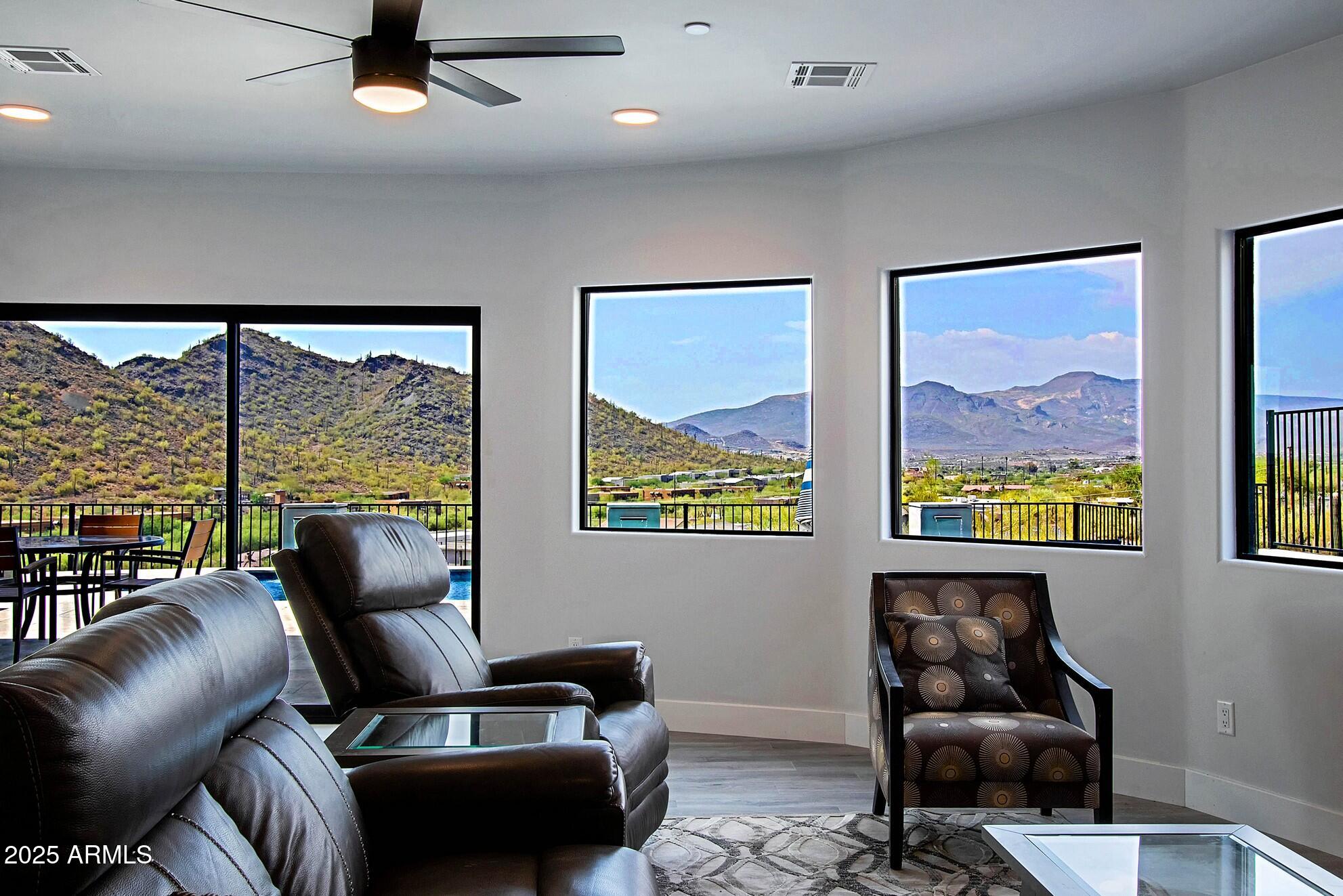 STAGECOACH PASS ESTATES - Residential