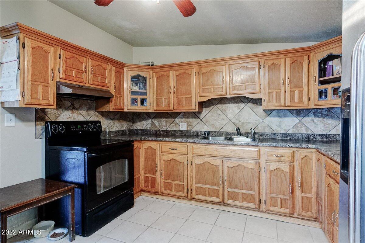 GARDEN CANYON - Residential