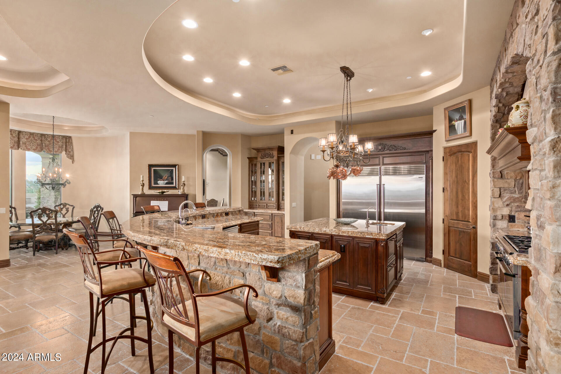 SIERRA HILLS - Residential
