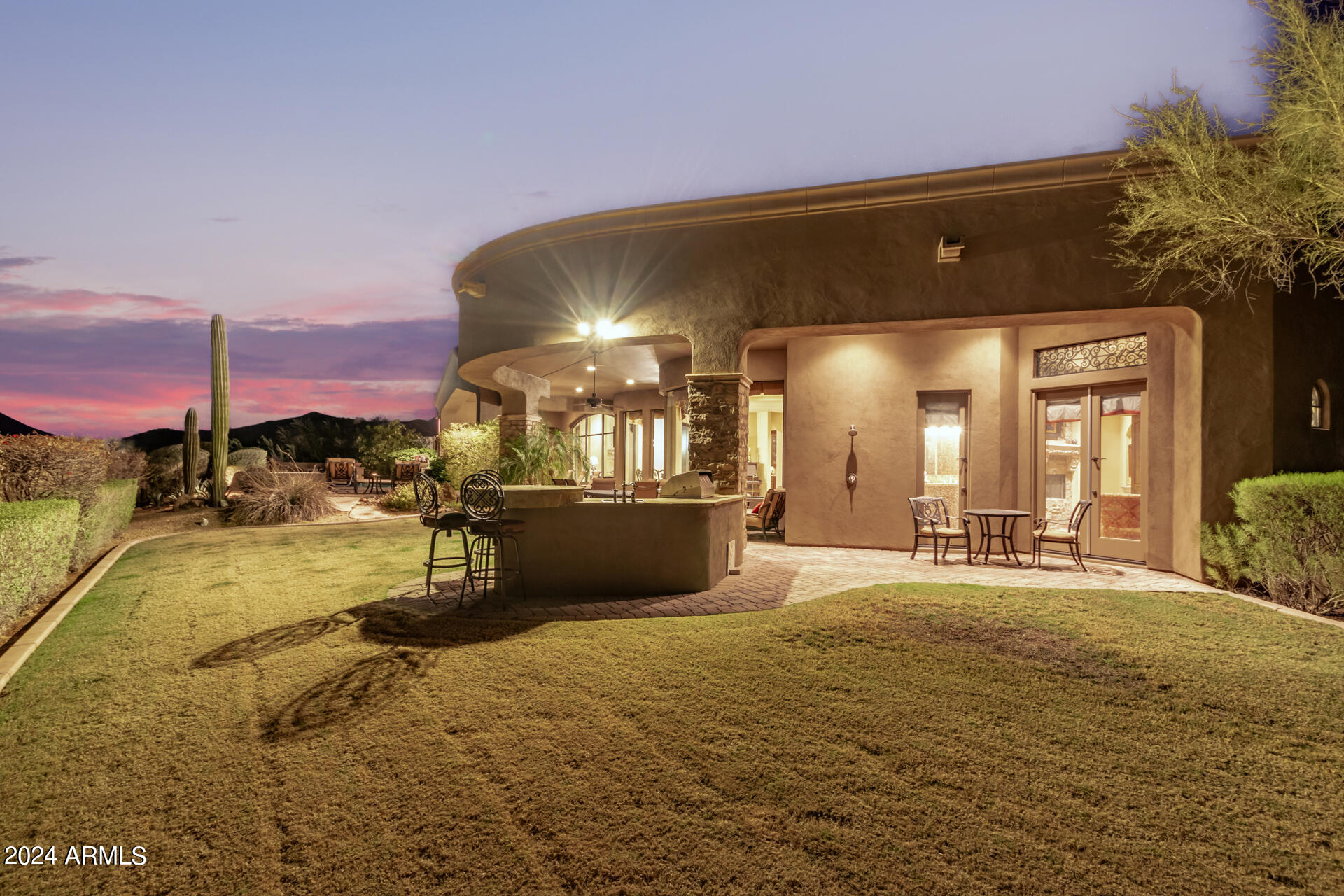 SIERRA HILLS - Residential