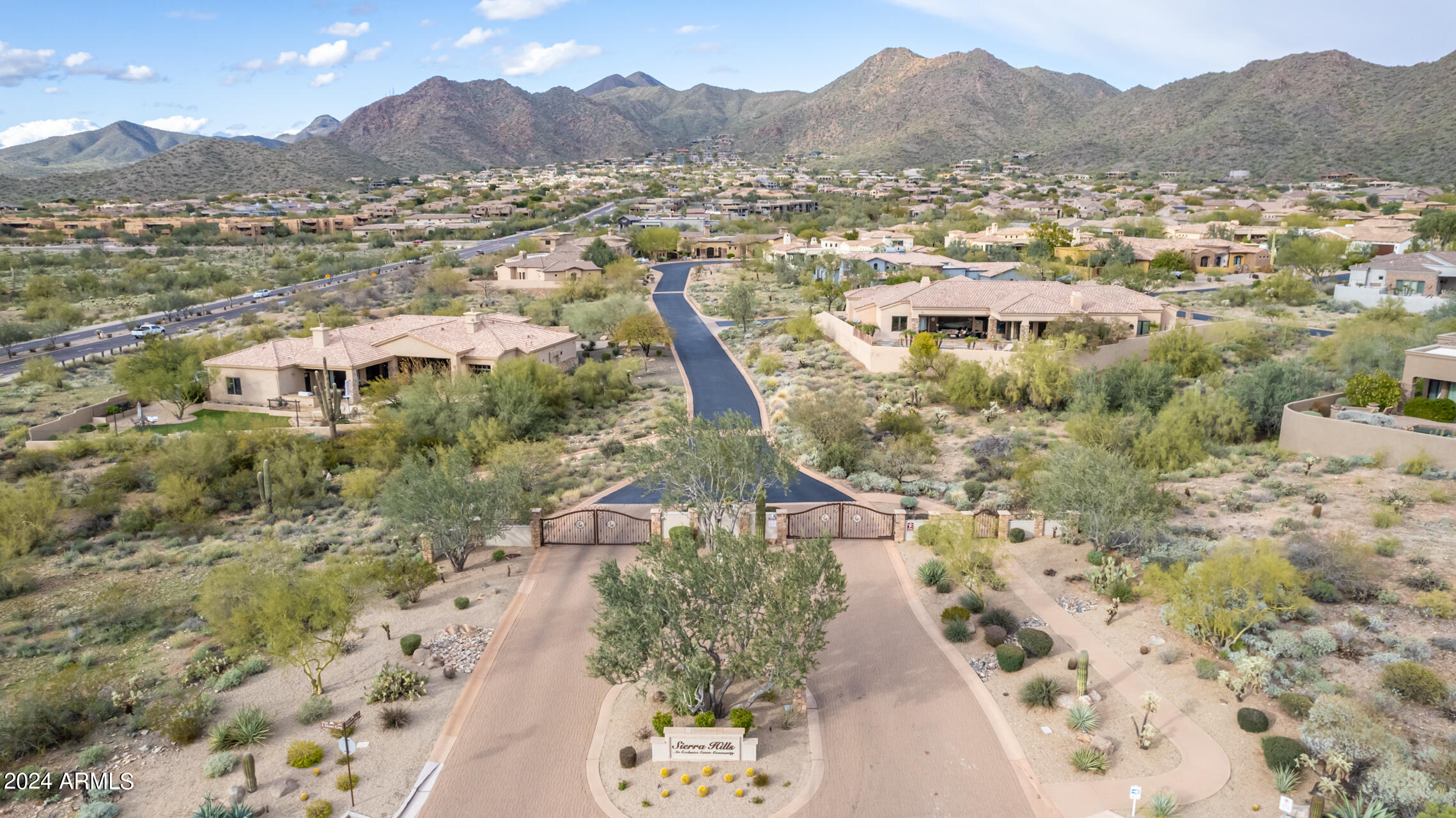 SIERRA HILLS - Residential
