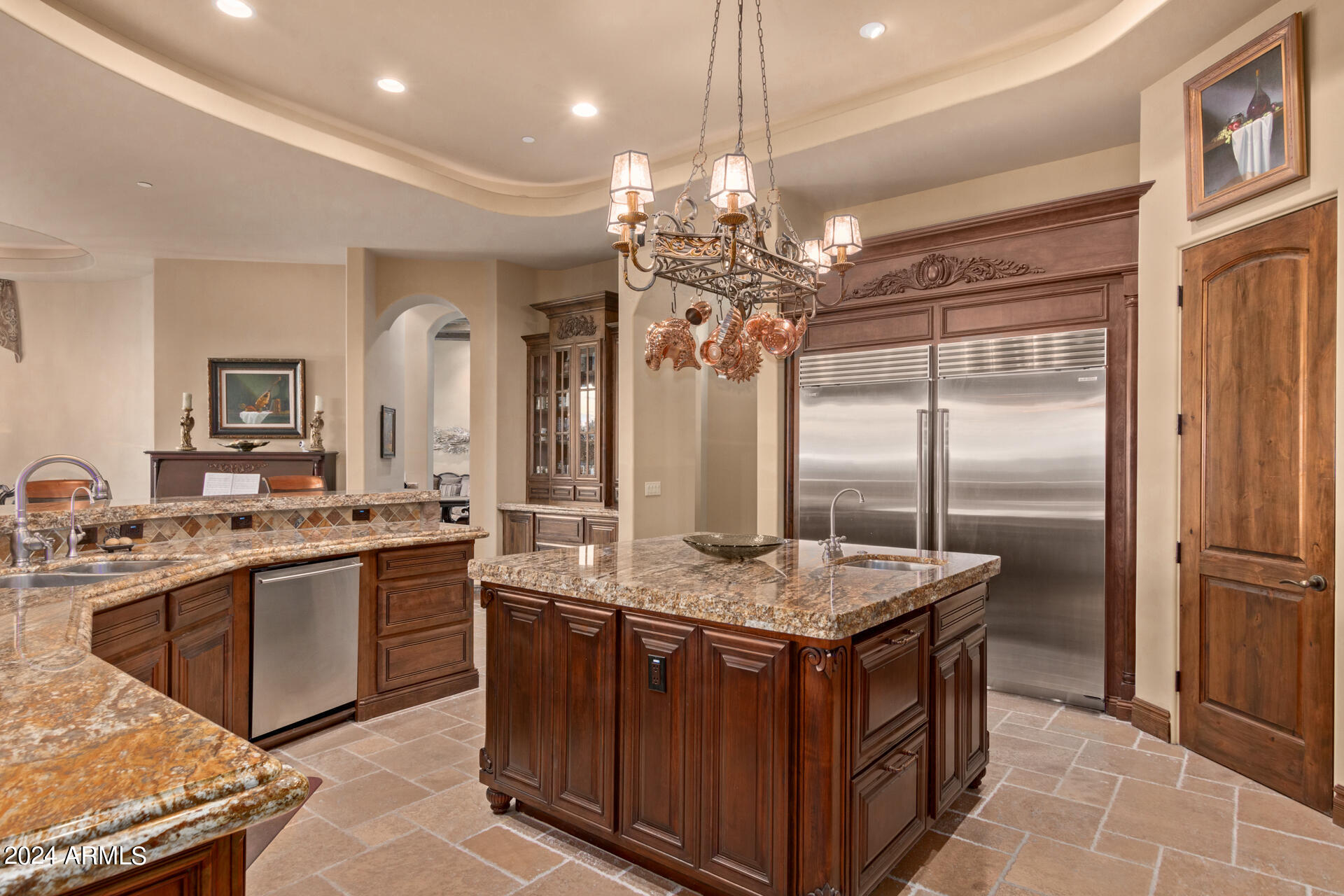 SIERRA HILLS - Residential