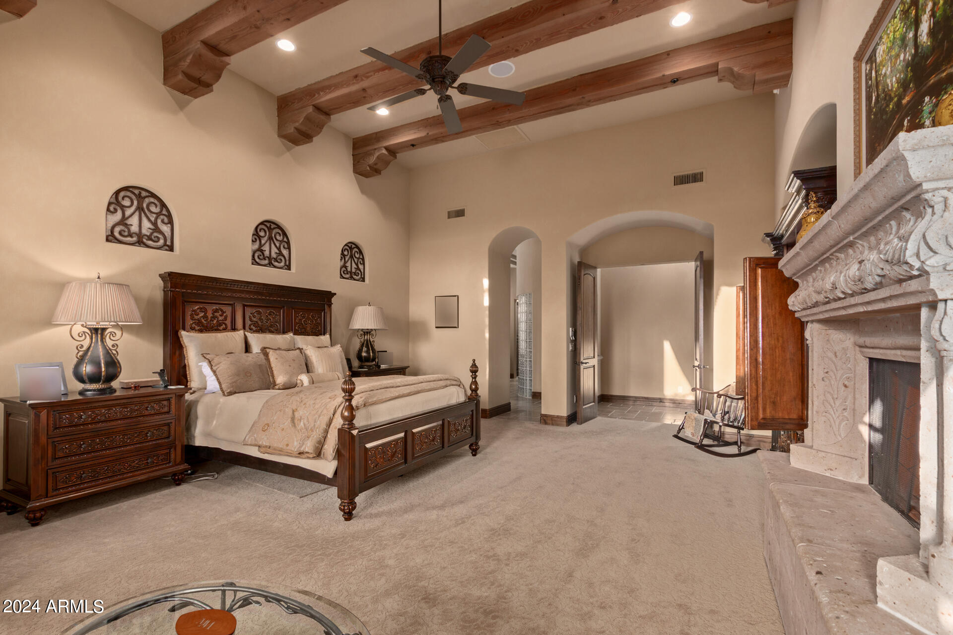 SIERRA HILLS - Residential