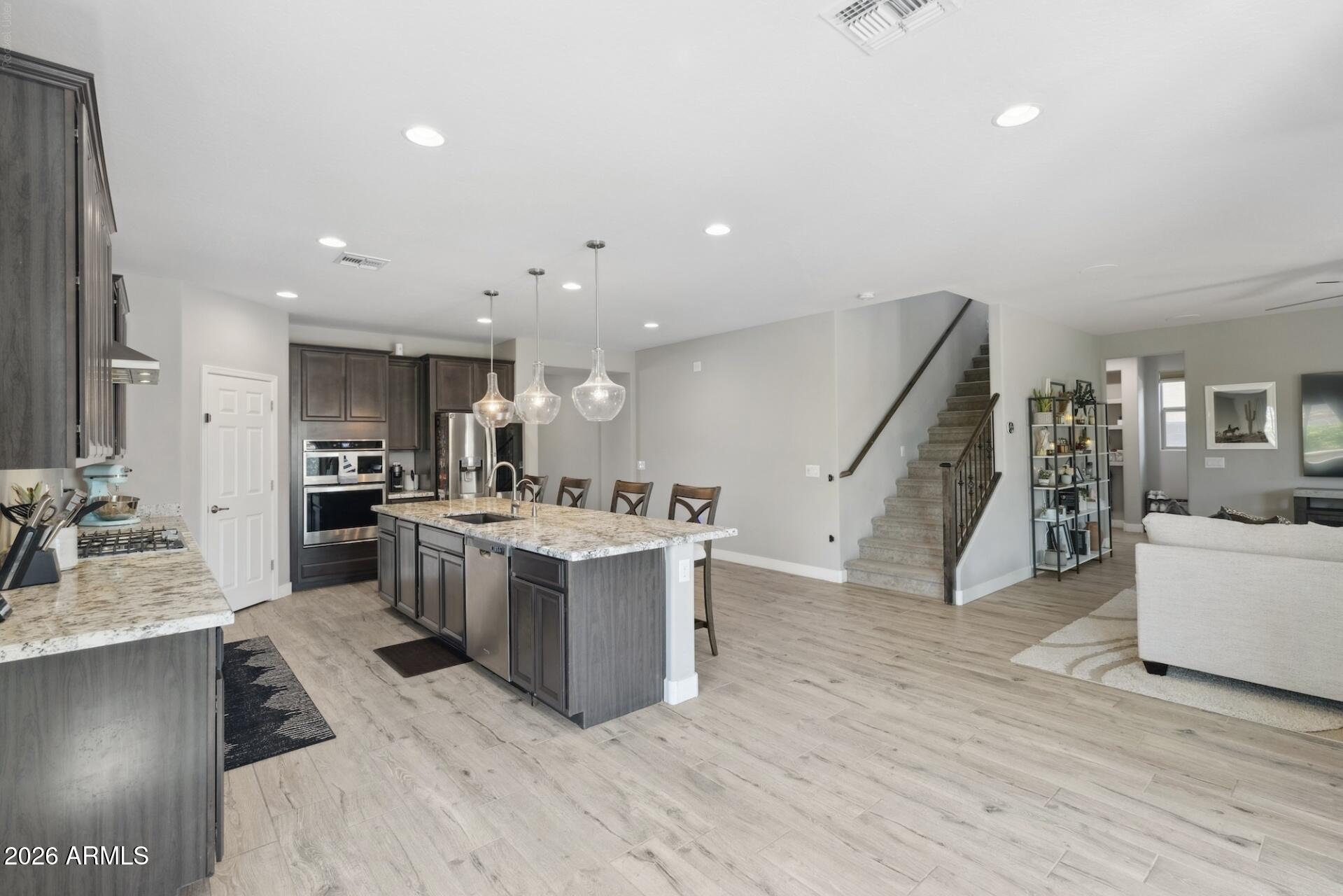 TAVERA - Residential