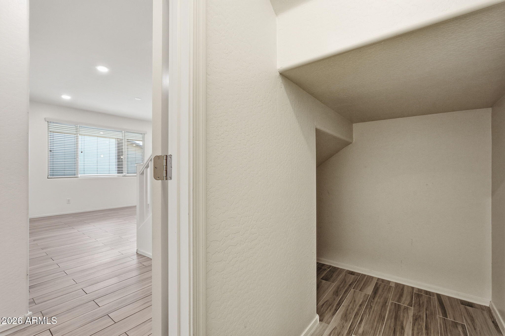 DAHLIA POINTE - Residential